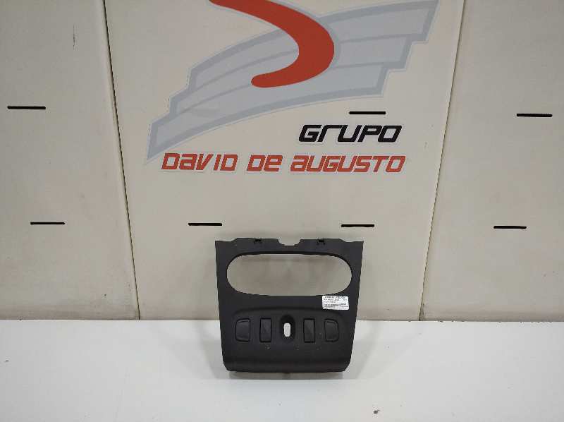  moldura interior   dacia sandero laureate 1.5 dci diesel fap cat