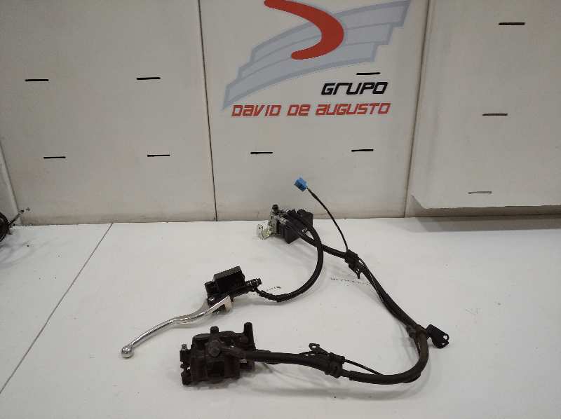  juego pinza freno delantera   honda pcx 125 pcx 125 125 cm3 - 8.6 kw