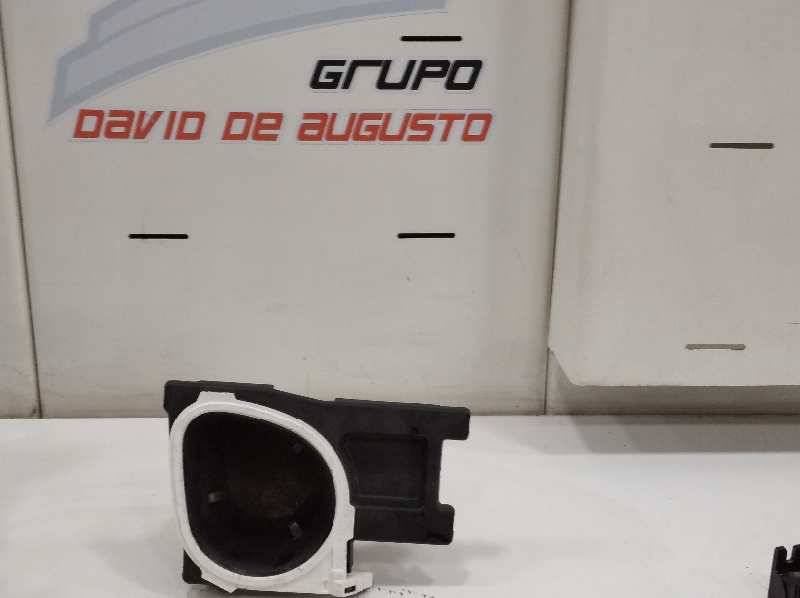 posavasos   toyota c-hr hybrid active hibrido 1.8 hybrid 16v