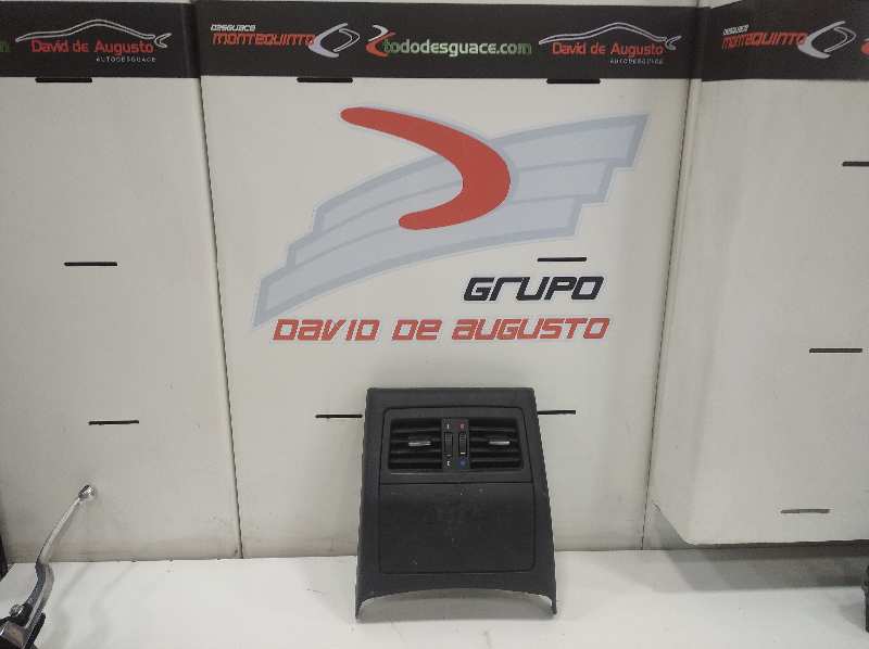  rejilla de aire central   bmw serie 3 berlina (e90) 320d 2.0 turbodiesel cat