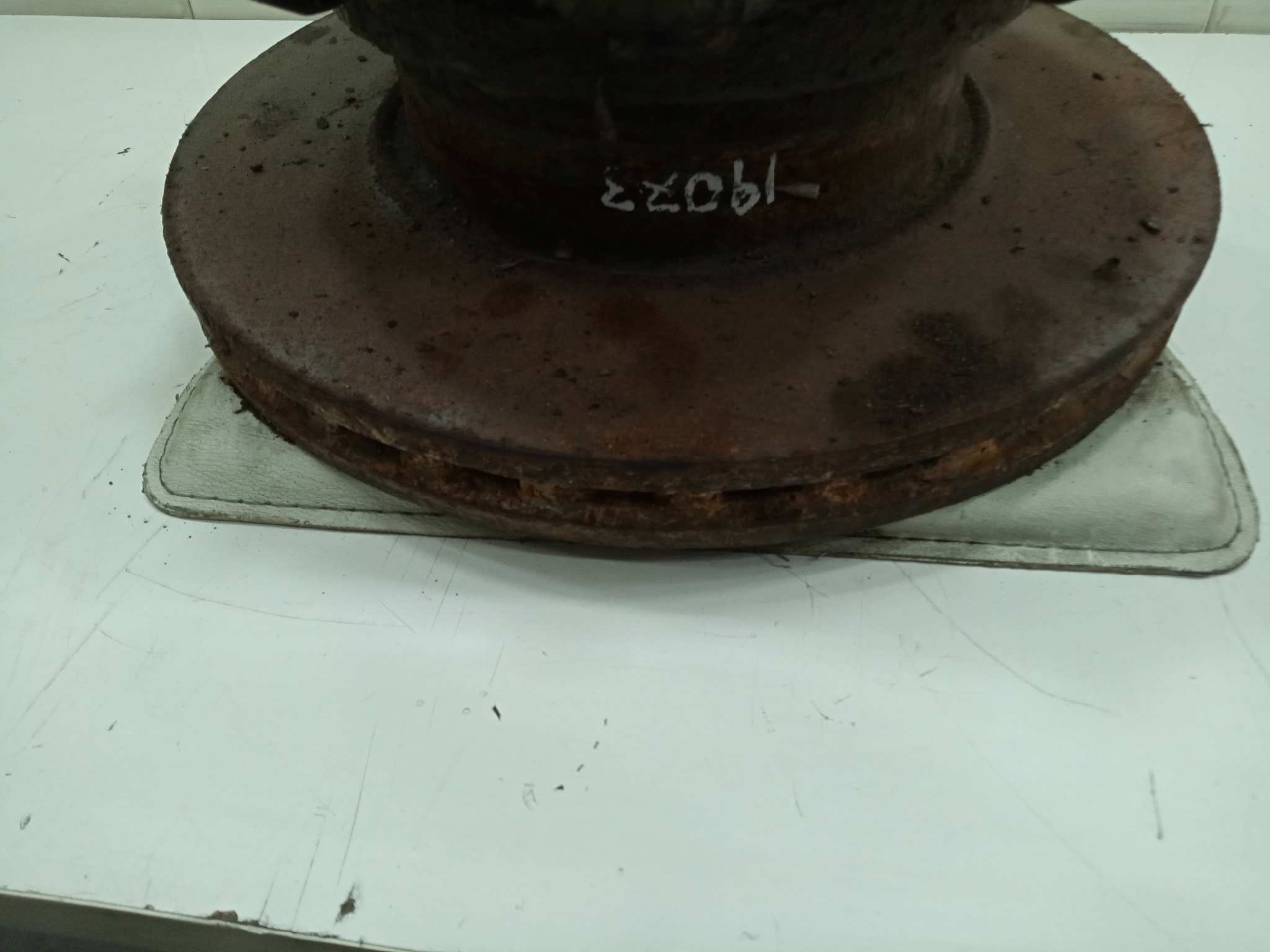  buje y disco de freno   mercedes actros 2-ejes 8 cil. serie/bm 