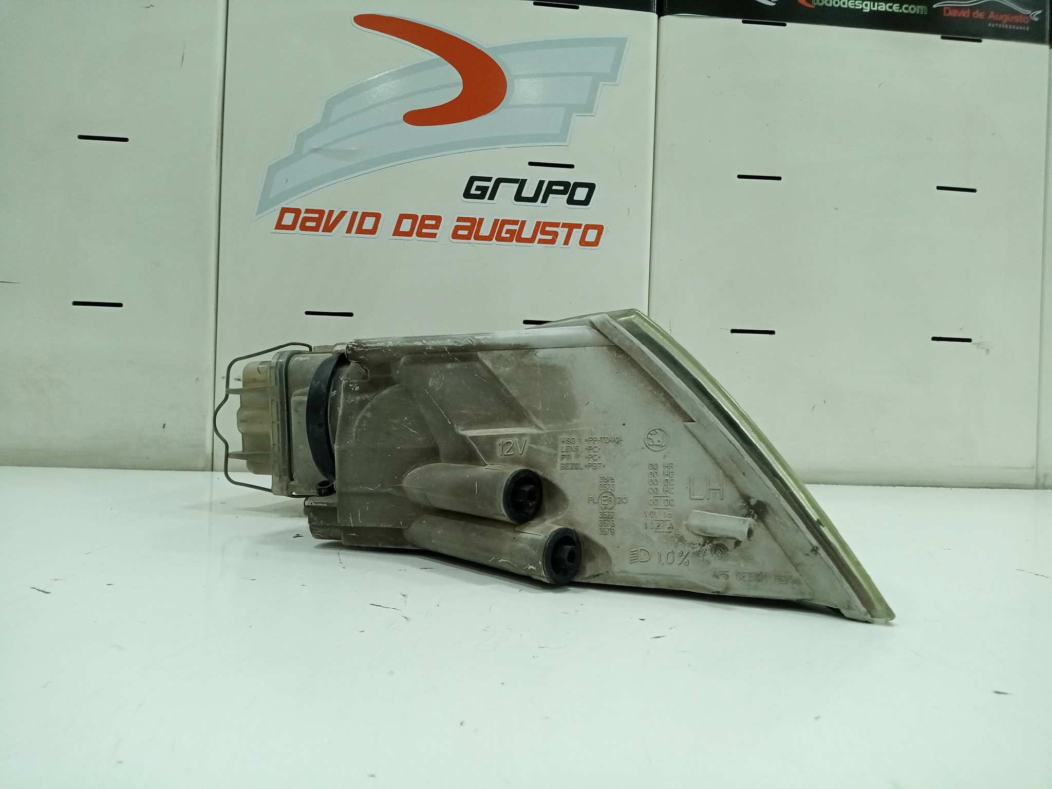  faro derecho   skoda octavia berlina (1z3) active 1.9 tdi
