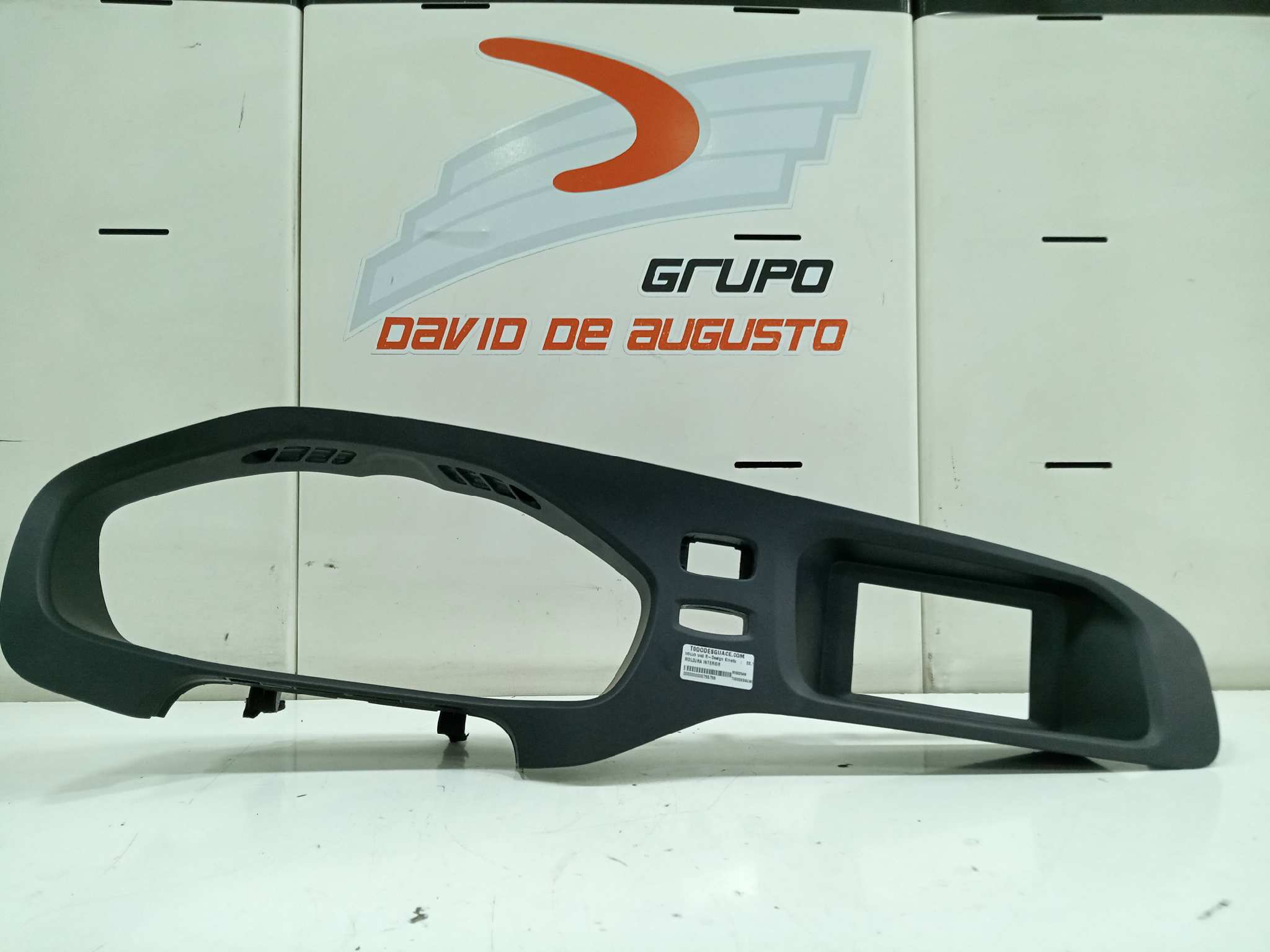  moldura interior   volvo v40 r-design kinetic 1.6 diesel cat