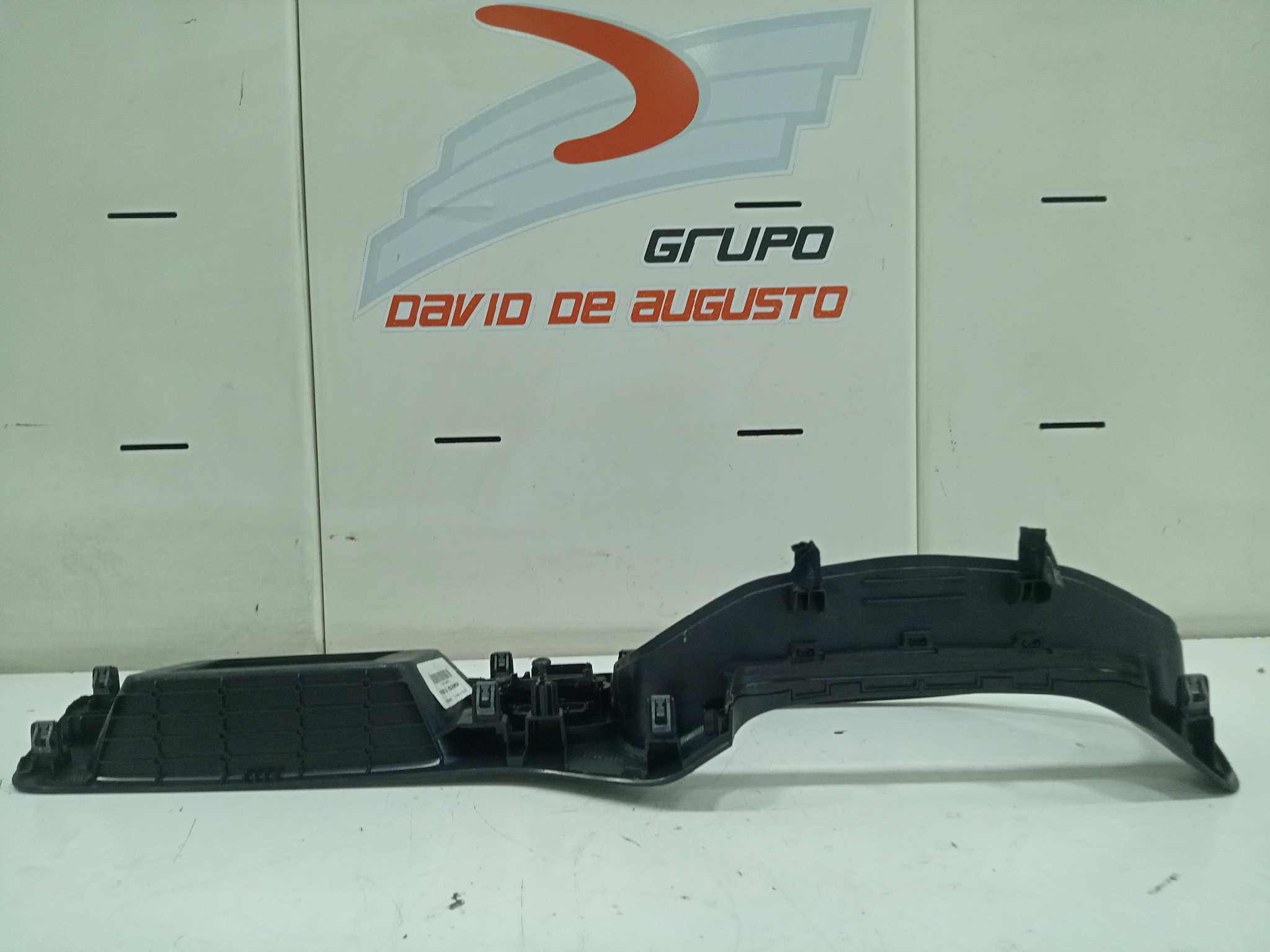 moldura interior   volvo v40 r-design kinetic 1.6 diesel cat