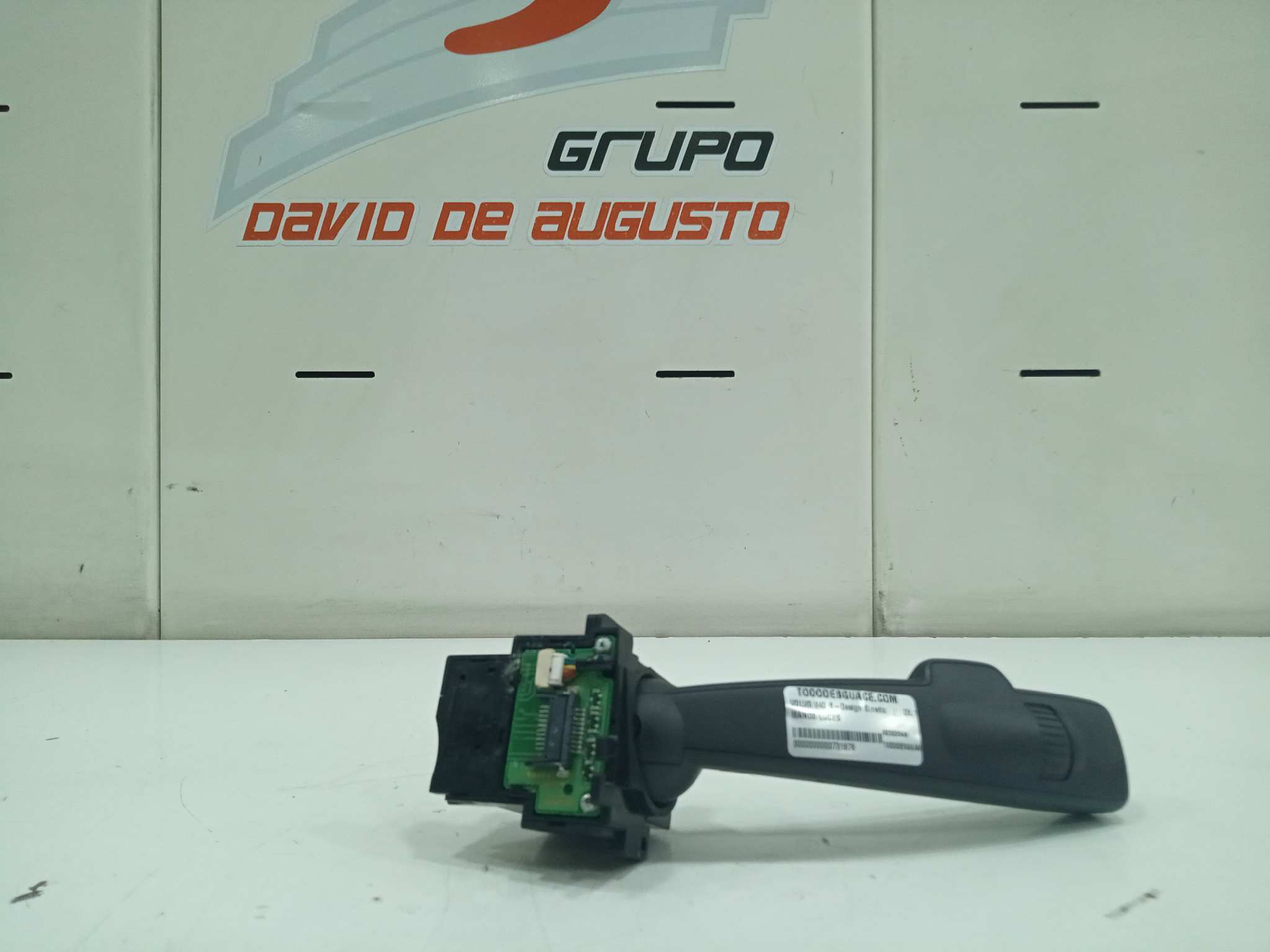  mando luces   volvo v40 r-design kinetic 1.6 diesel cat