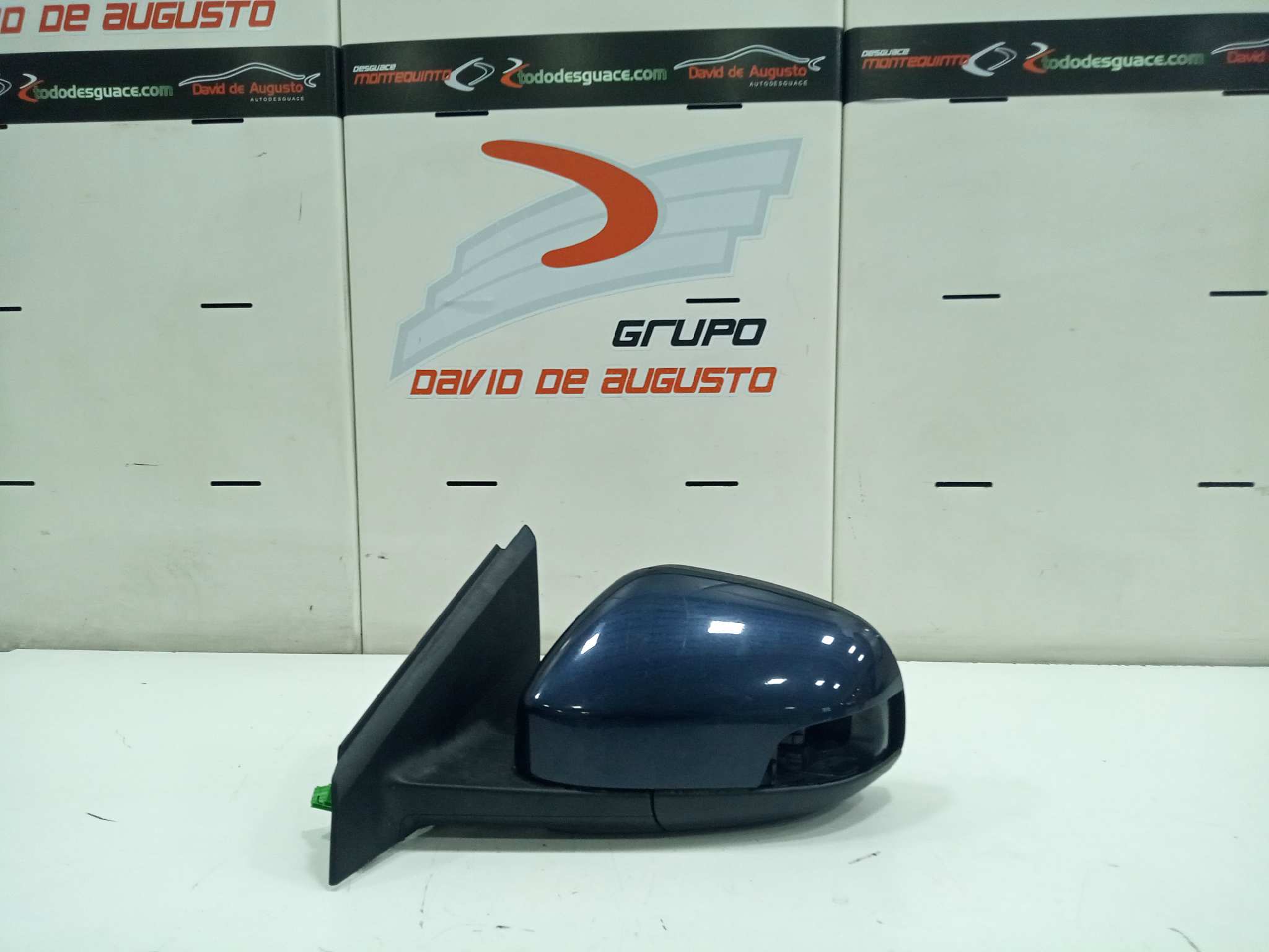  retrovisor izquierdo electrico   volvo v40 r-design kinetic 1.6 diesel cat