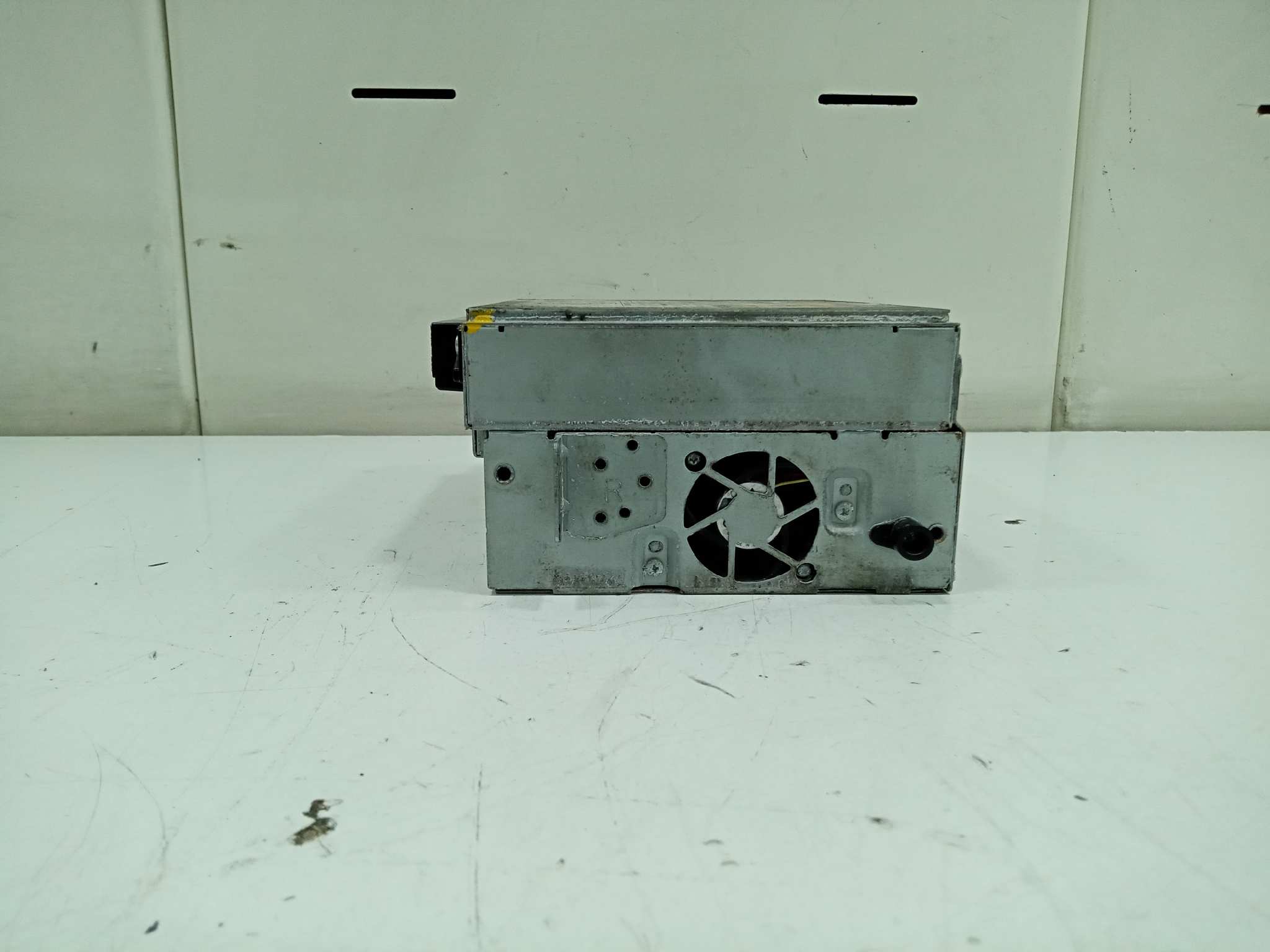  sistema audio / radio cd   volvo v40 r-design kinetic 1.6 diesel cat