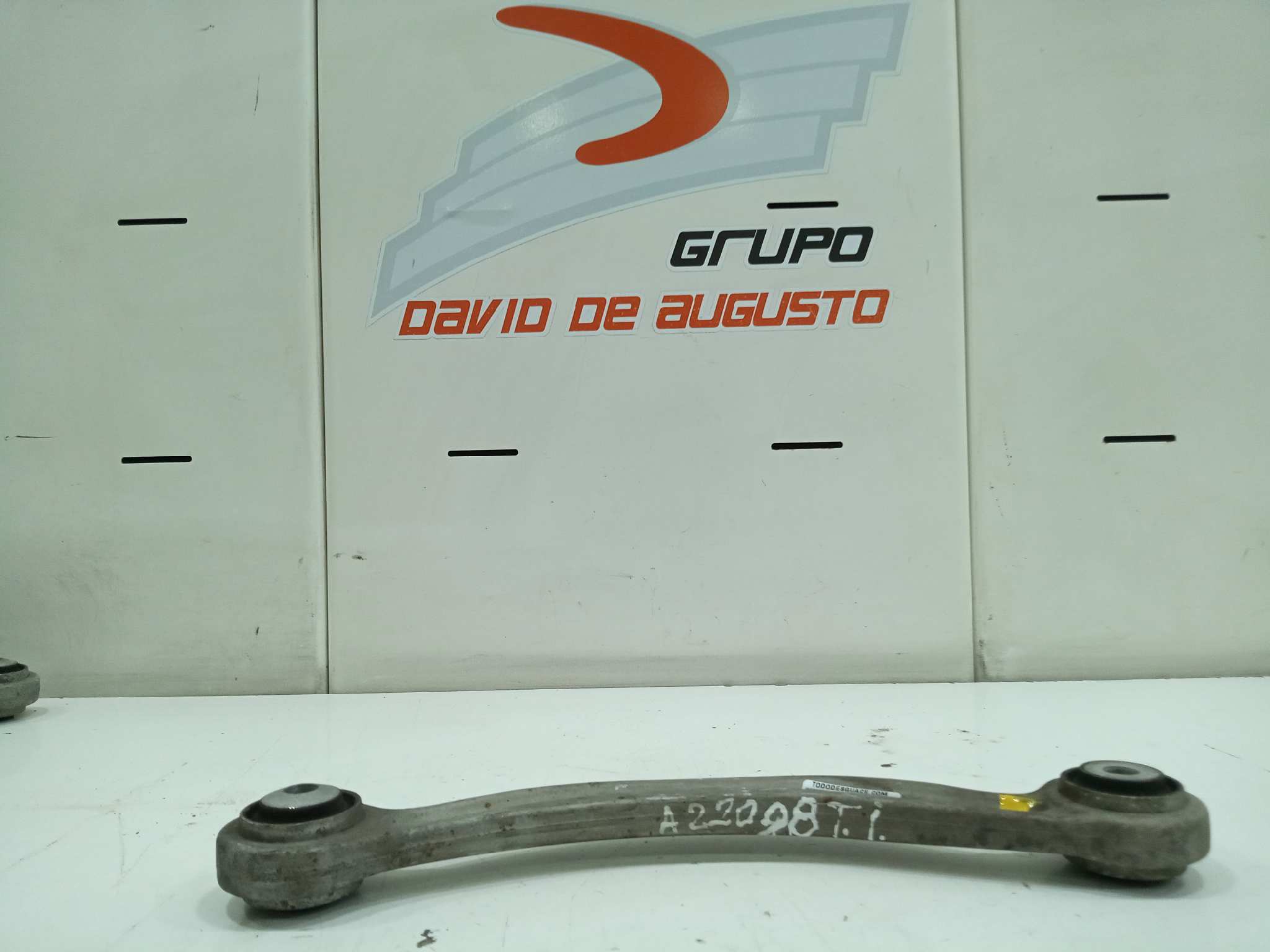  brazo suspension superior delantero izquierdo   mercedes clase e (w212) lim. 220 cdi blueefficiency (212.002) 2.1 cdi cat