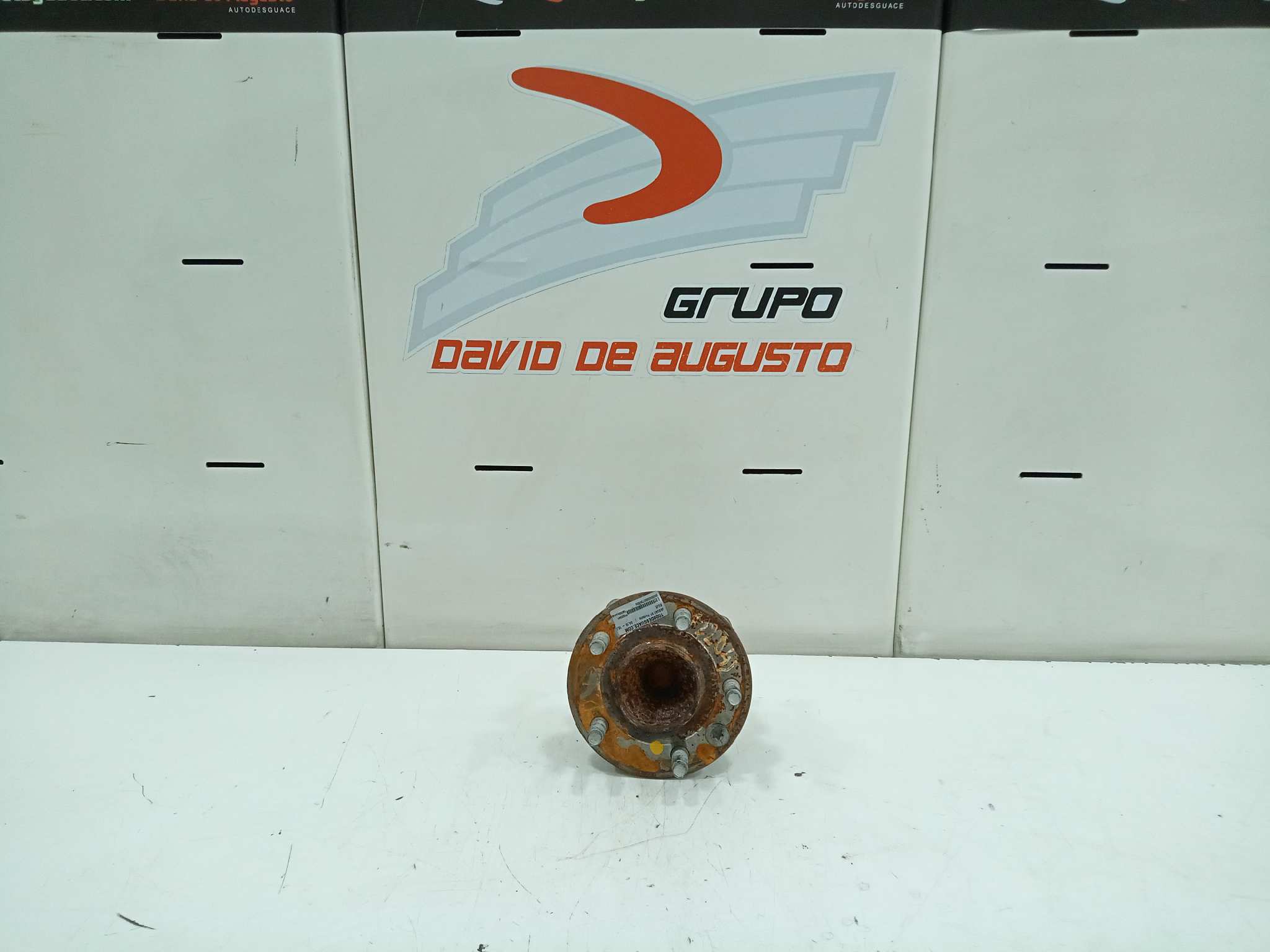  buje delantero derecho   jaguar xf portfolio 2.0 diesel cat