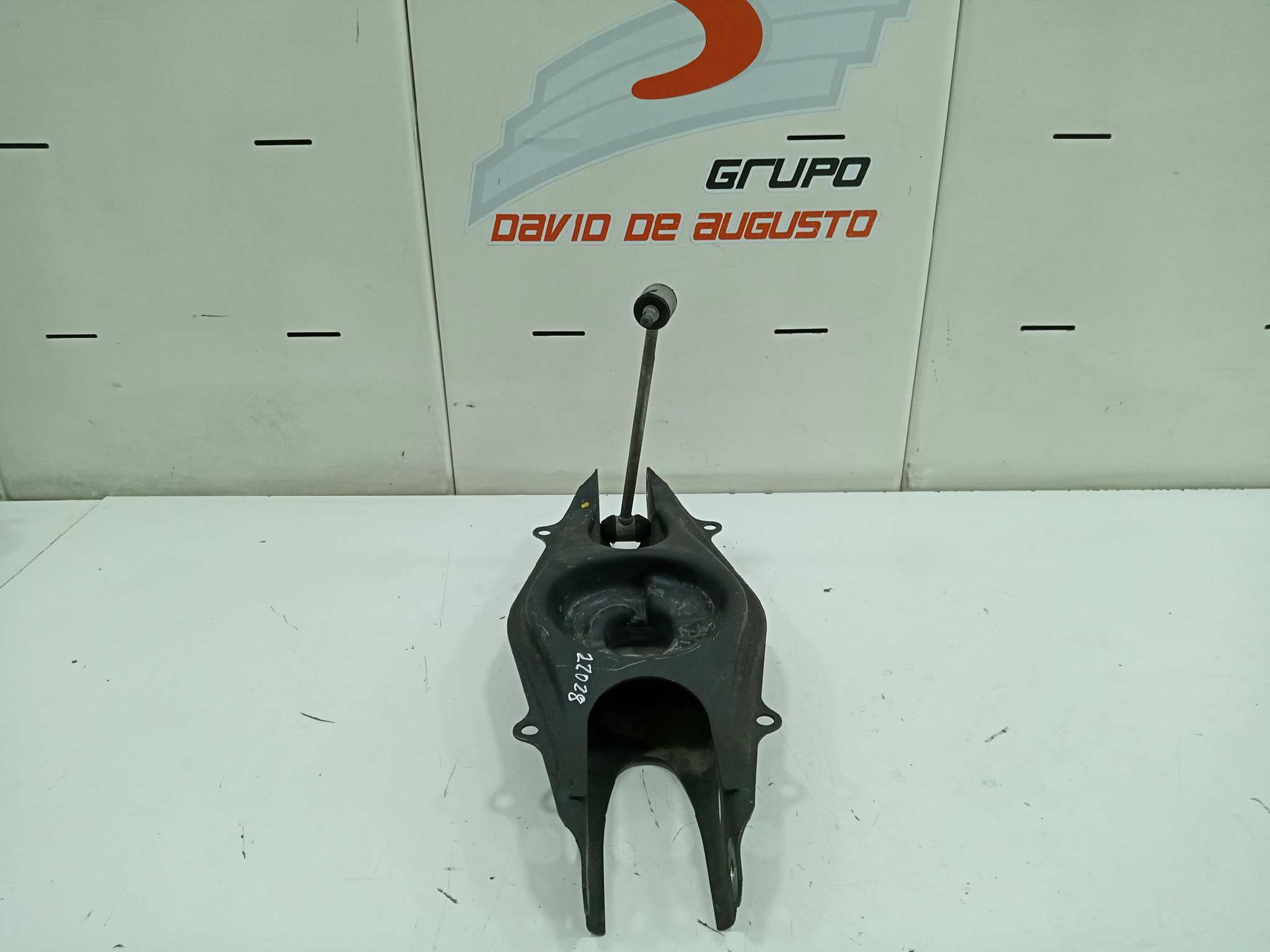  brazo suspension inferior trasero derecho   mercedes clase e (w212) lim. 220 cdi blueefficiency (212.002) 2.1 cdi cat