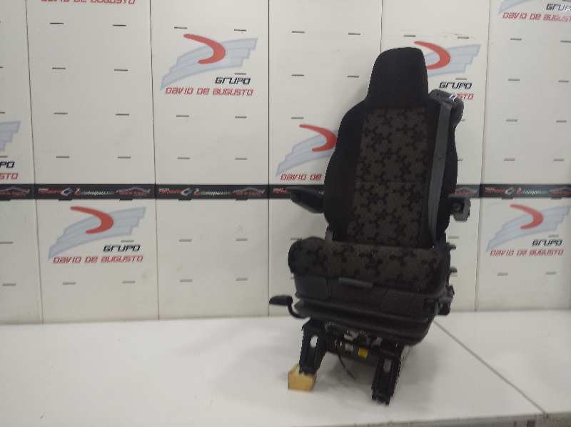  asiento delantero izquierdo   scania serie p/g/r (l-clase) fsa r450 (4x2)eb largo cr 19 highline 12.7 diesel