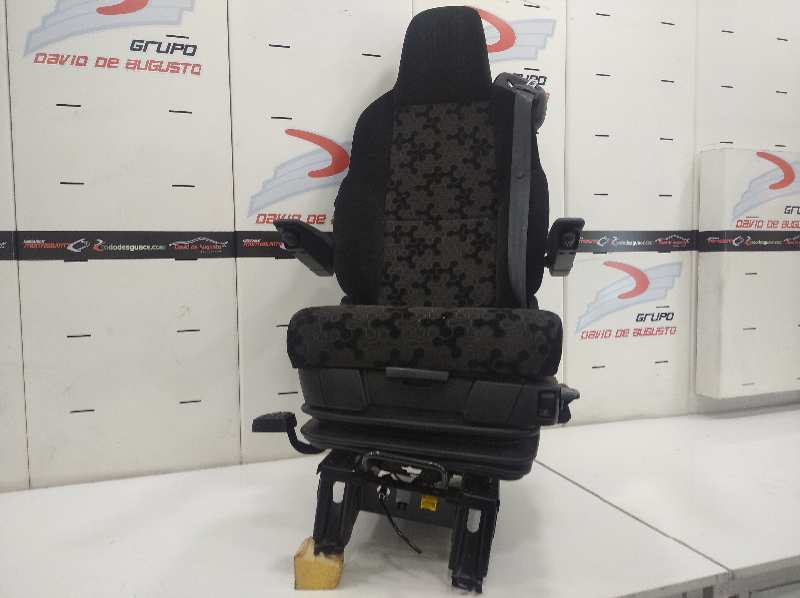  asiento delantero izquierdo   scania serie p/g/r (l-clase) fsa r450 (4x2)eb largo cr 19 highline 12.7 diesel