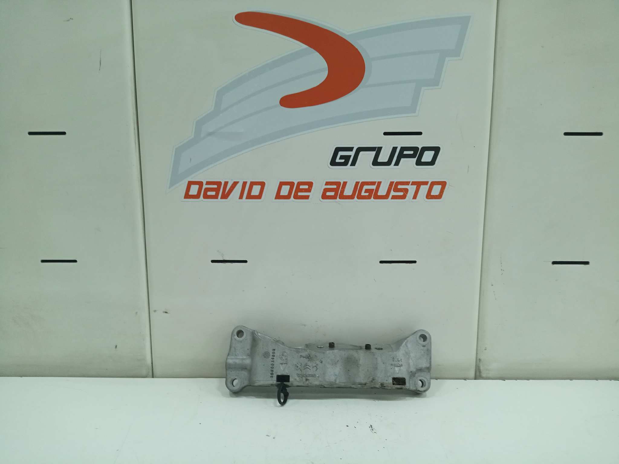  soporte motor   peugeot 3008 access 1.6 hdi fap