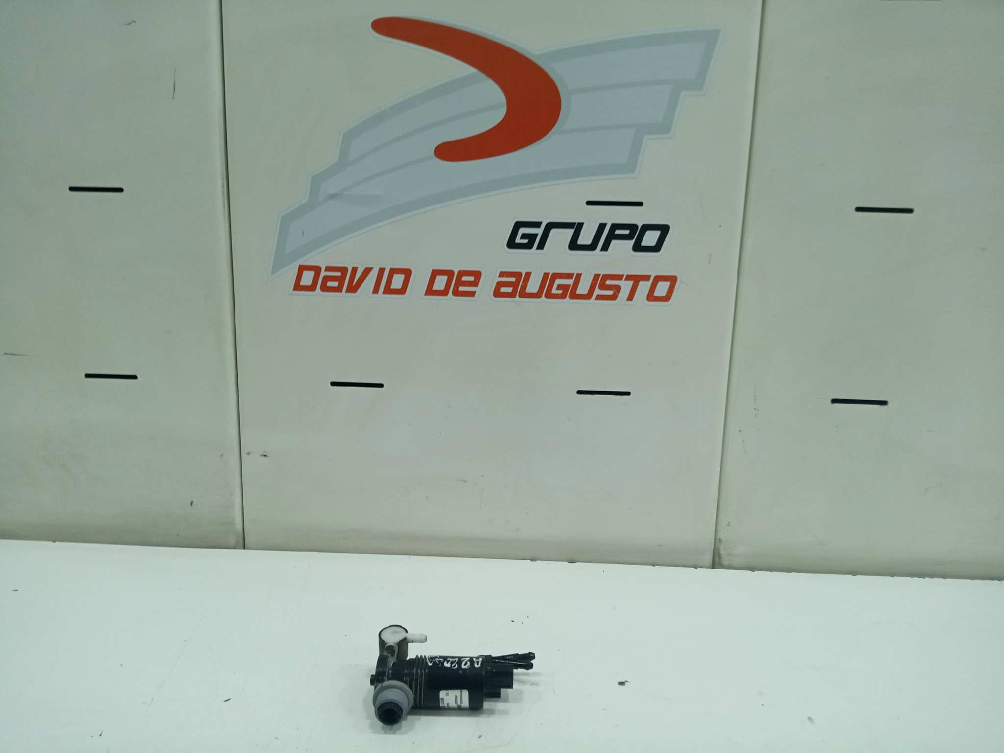  bomba limpia   volvo v40 r-design kinetic 1.6 diesel cat