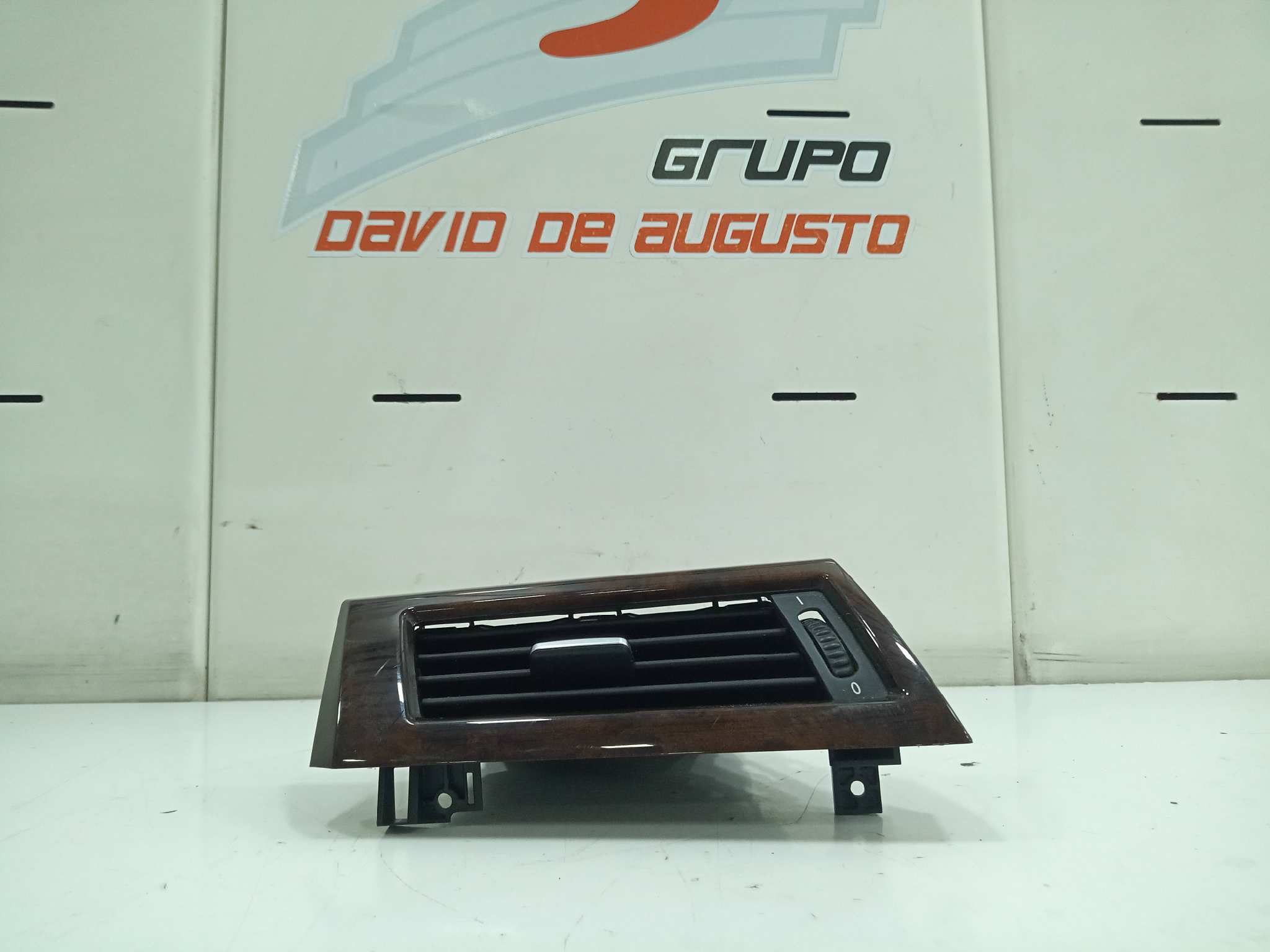  aireador izquierdo   bmw serie 5 touring (e61) 530d 3.0 turbodiesel cat