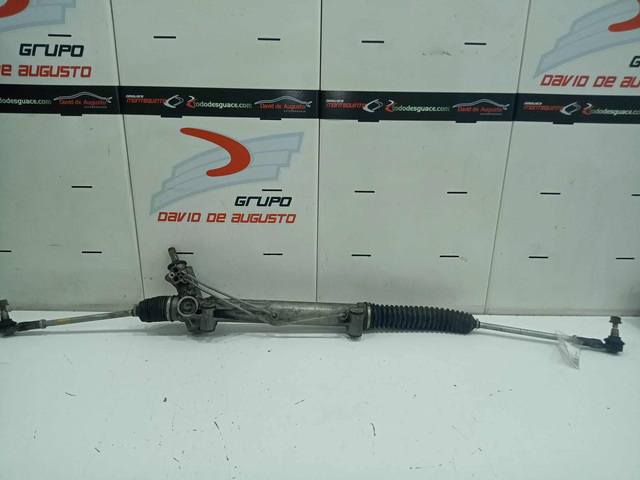 Cremallera direccion ford transit caja cerrada corta