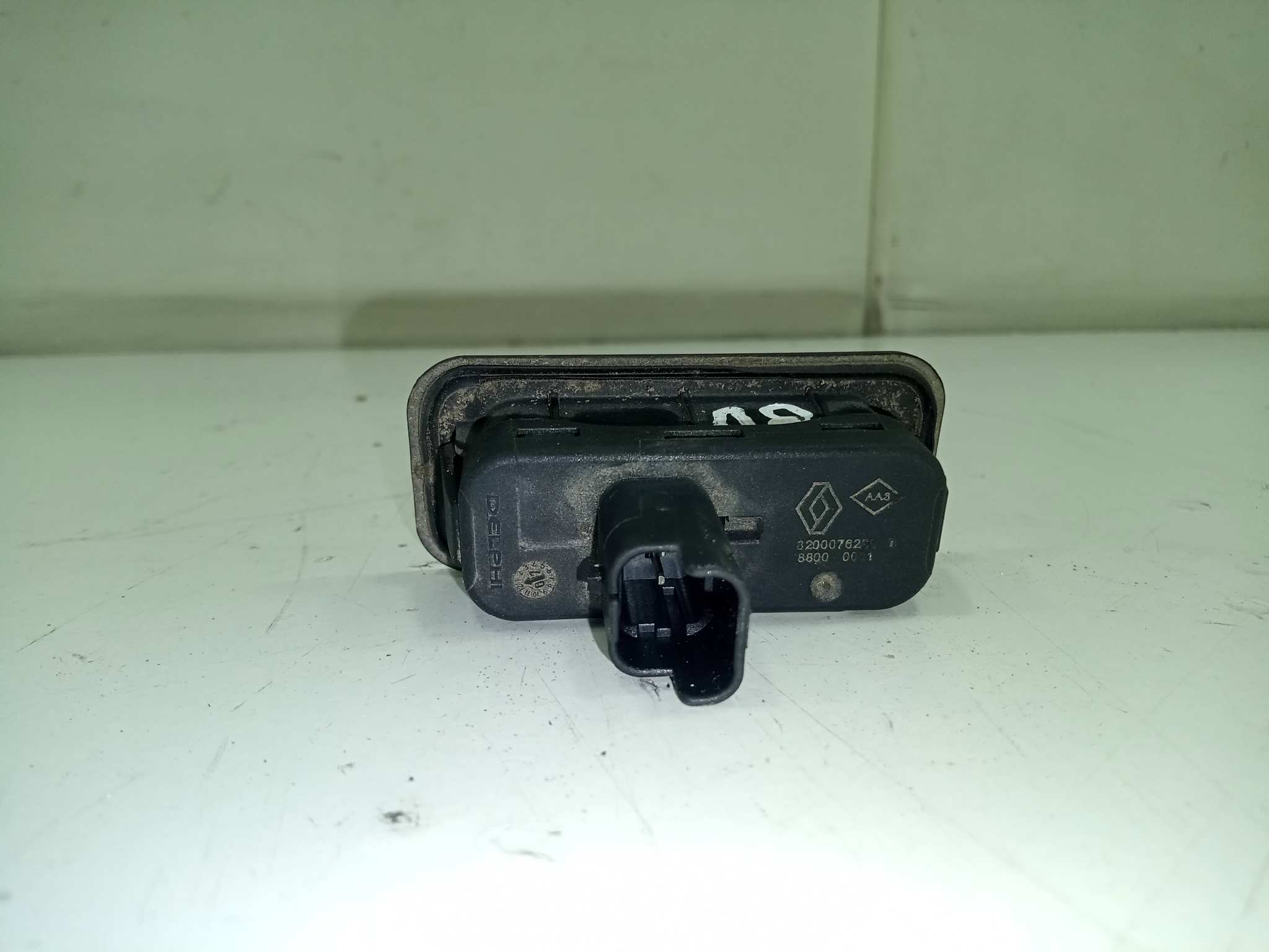  pulsador porton trasero   renault scenic ii 