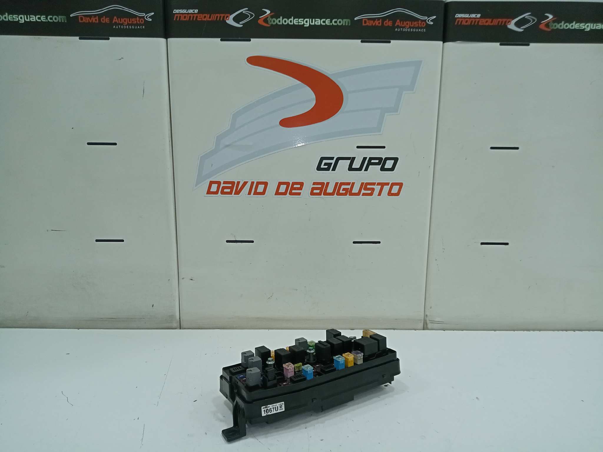 caja reles / fusibles   opel antara cosmo 4x4 2.2 cdti cat (a 22 dm / lnq)