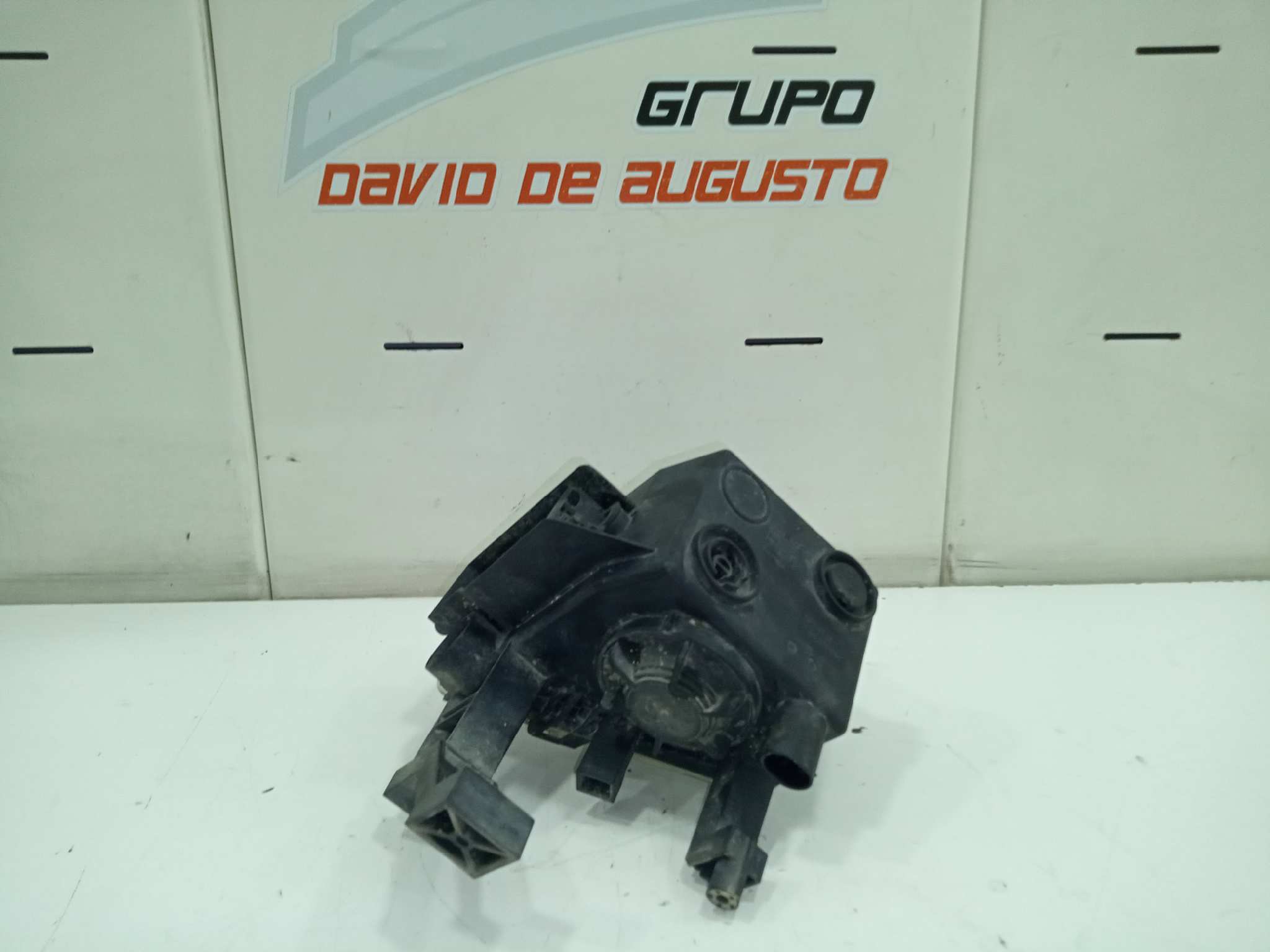  antiniebla delantero derecho   opel zafira b cosmo 1.9 16v cdti cat (z 19 dth / lrd)