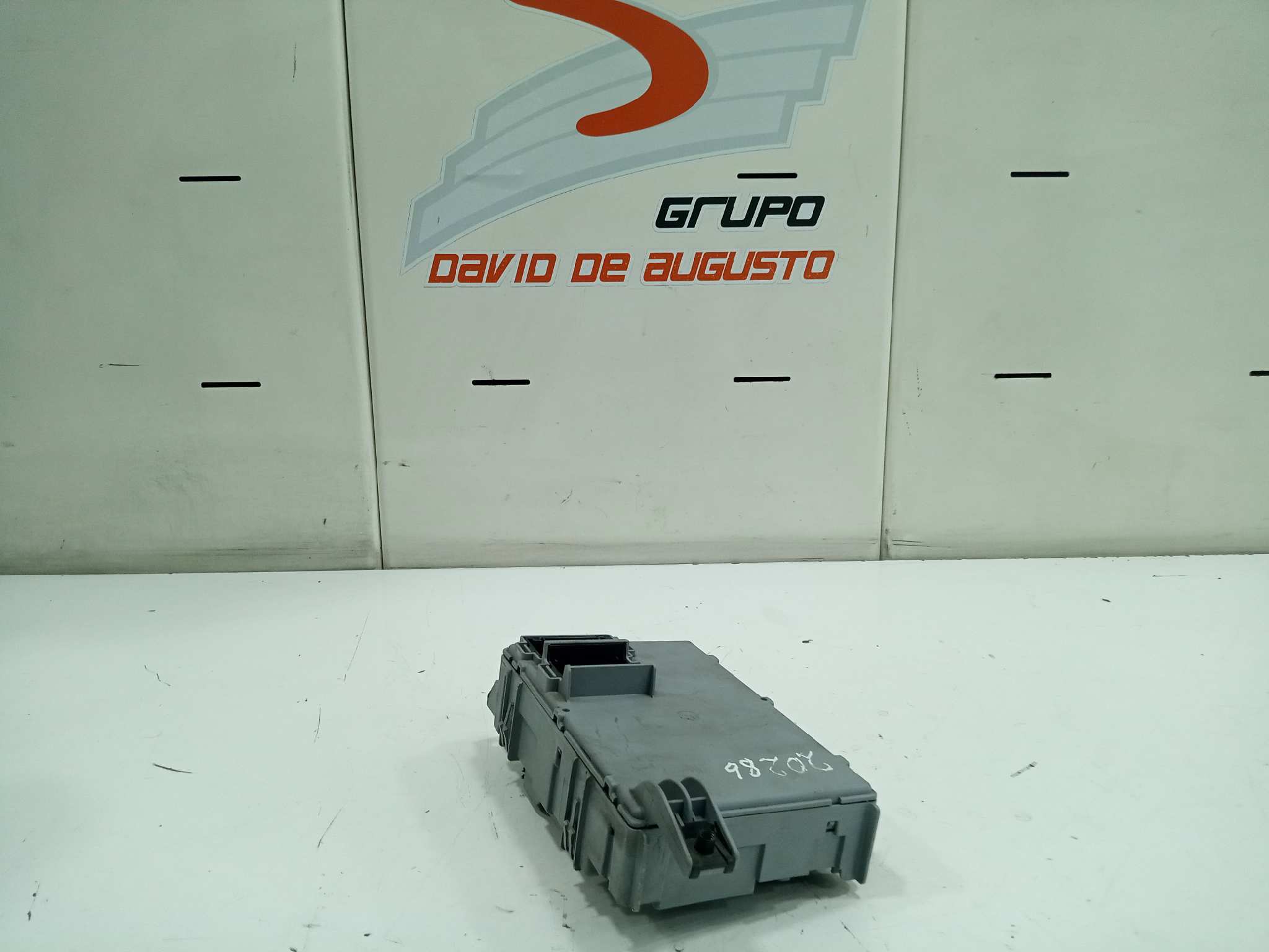 caja reles / fusibles   fiat 500 (312) lounge 1.3 jtd
