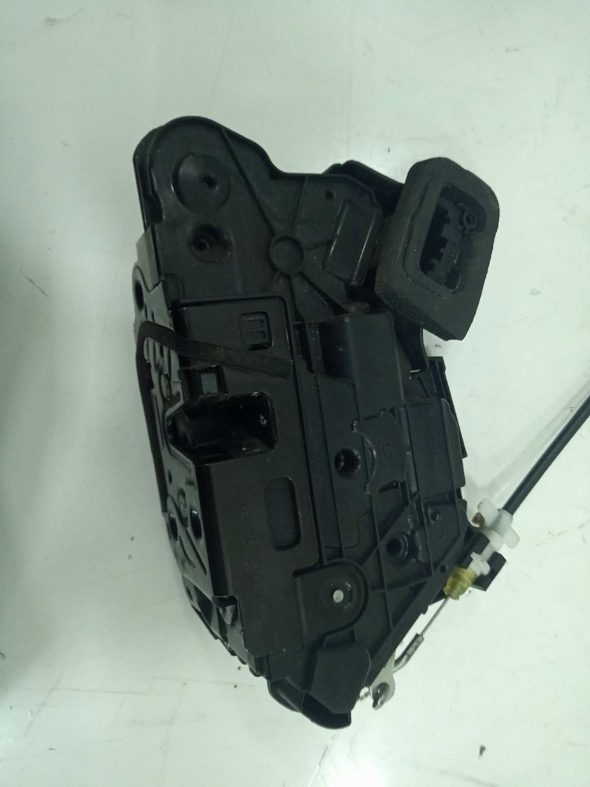  cerradura puerta delantera izquierda   volkswagen polo (6r1) advance 1.2 12v