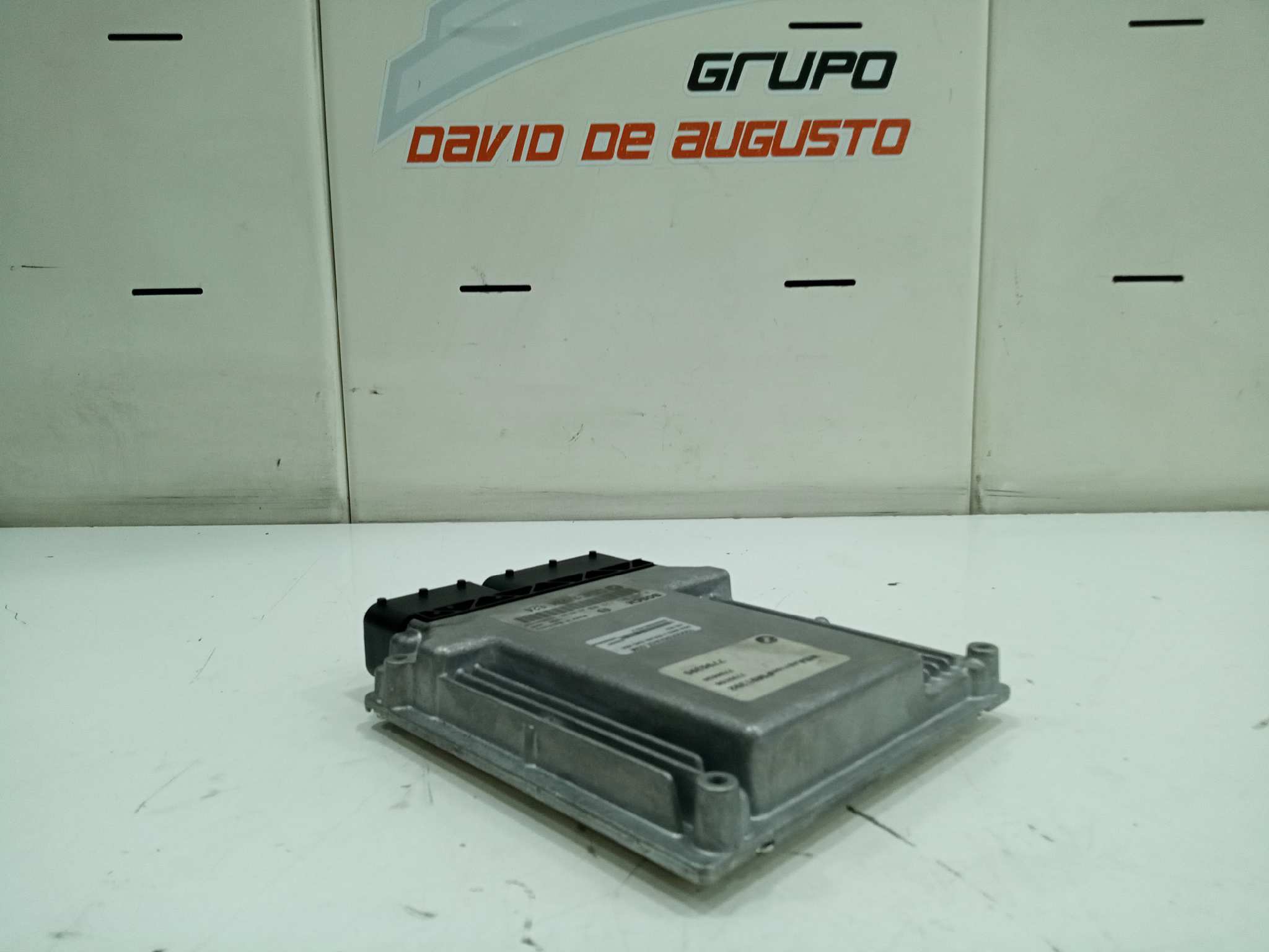  uce ecu   bmw serie 3 berlina (e46) 320d 2.0 16v diesel cat