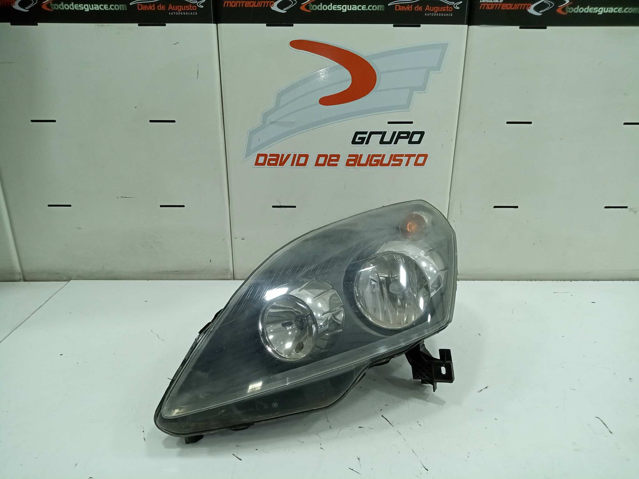  faro izquierdo   opel zafira b cosmo 1.9 16v cdti cat (z 19 dth / lrd)