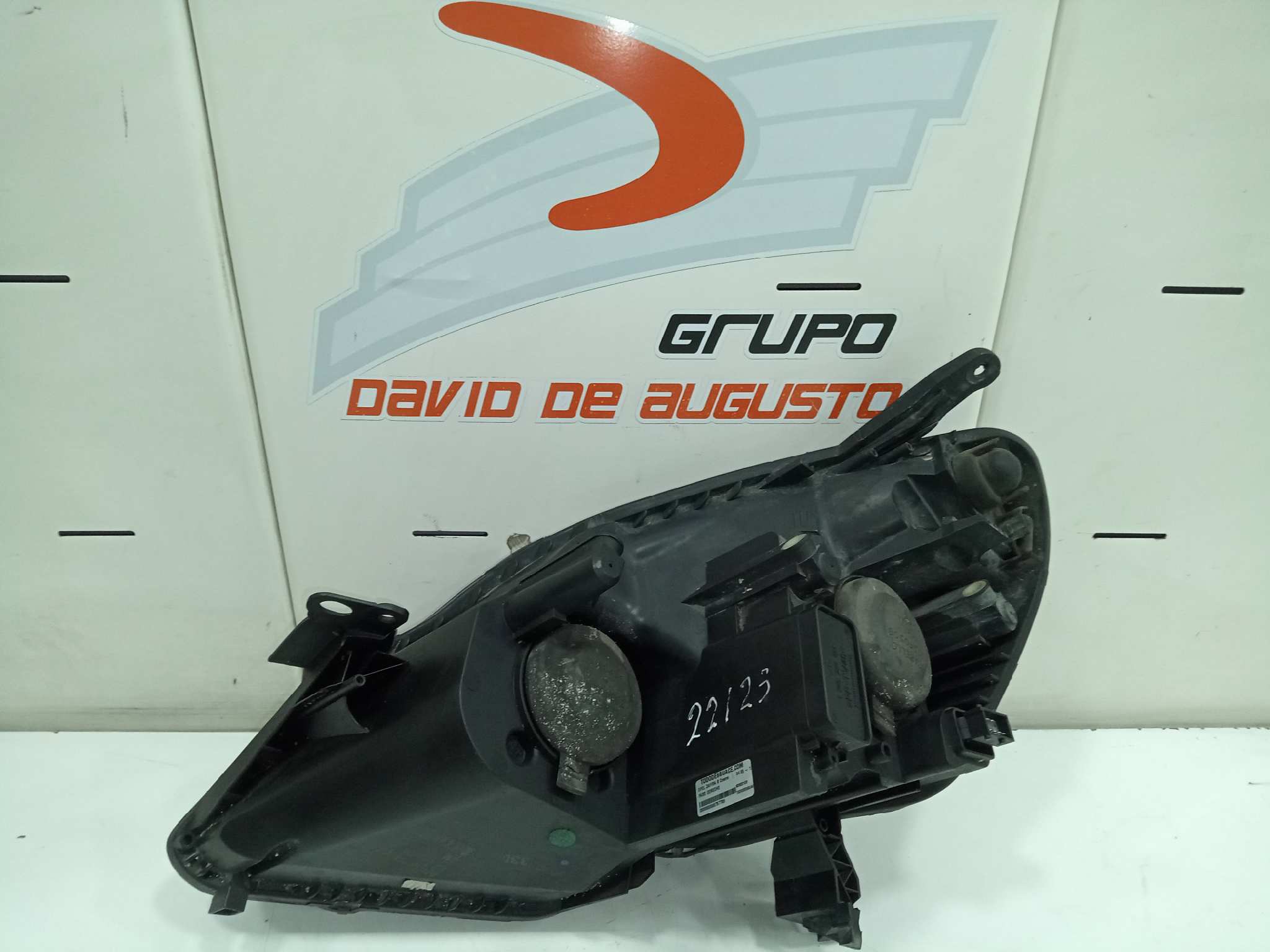  faro derecho   opel zafira b cosmo 1.9 16v cdti cat (z 19 dth / lrd)