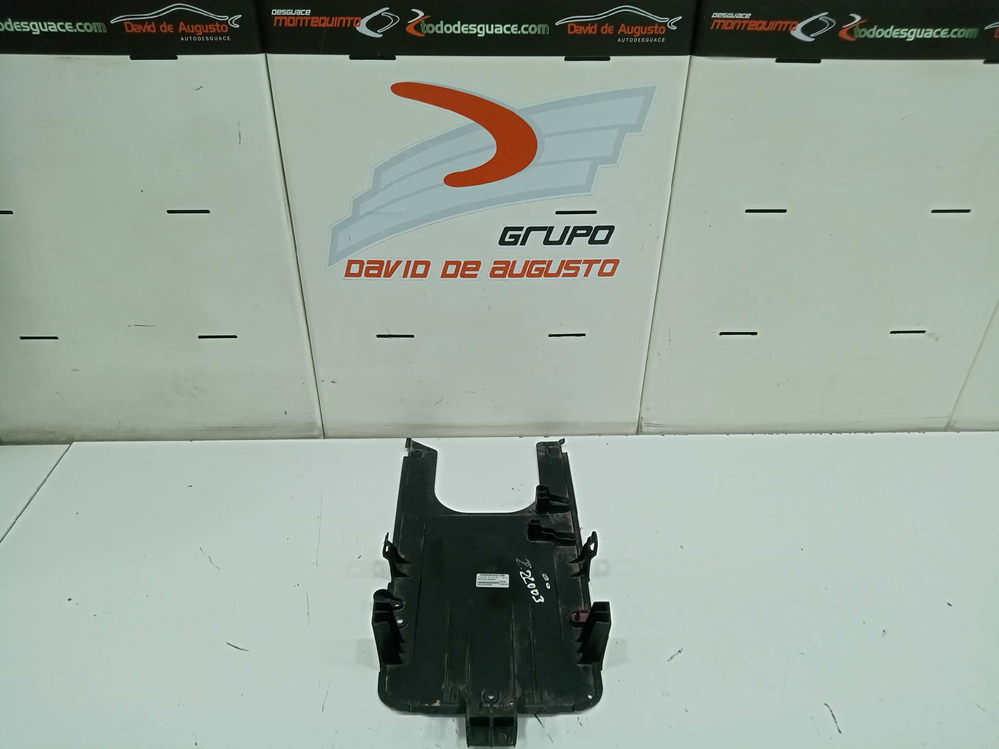  protector inferior   honda pcx 125 pcx 125 125 cm3 - 8.6 kw