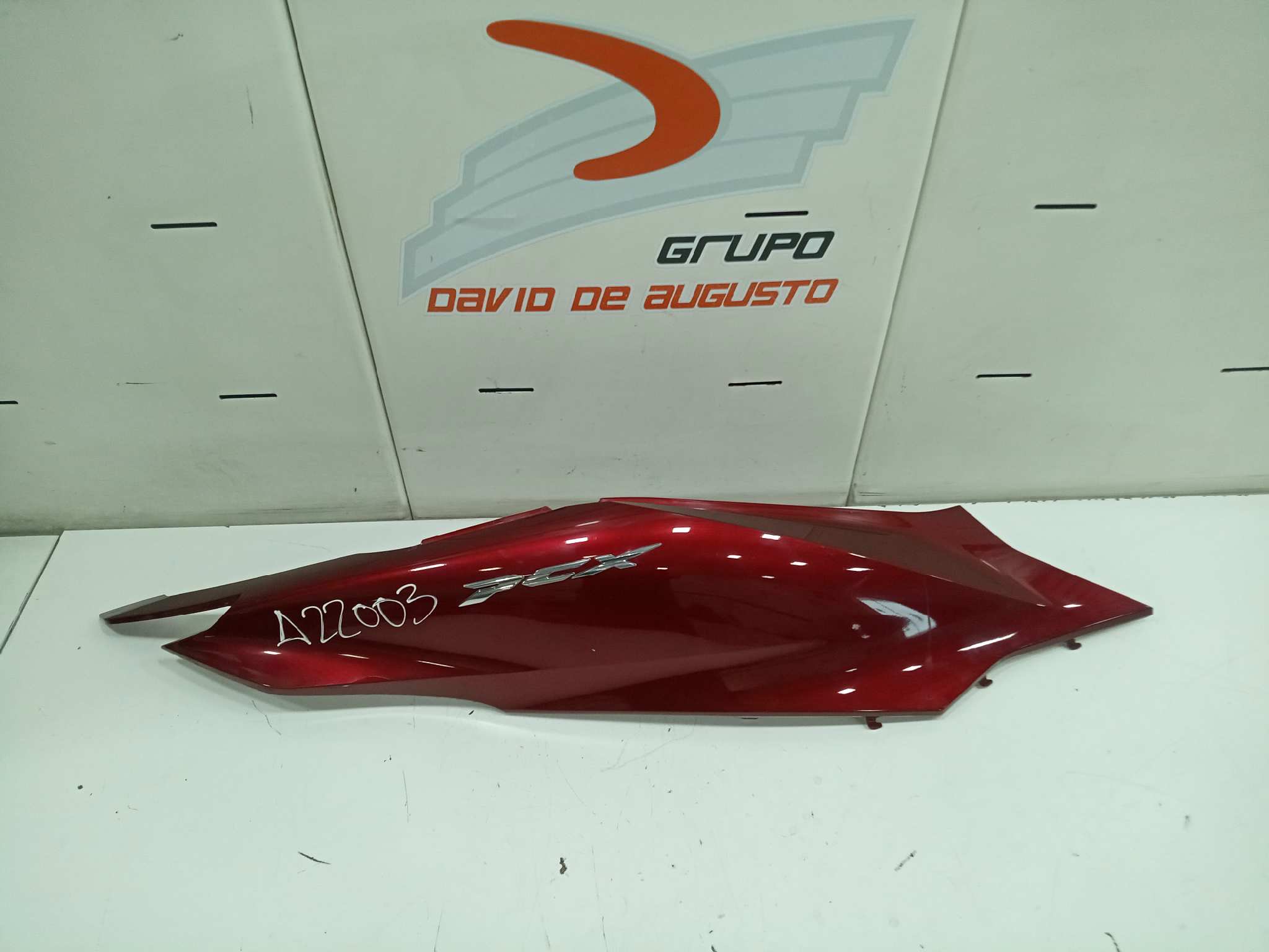  carcasa derecha   honda pcx 125 pcx 125 125 cm3 - 8.6 kw