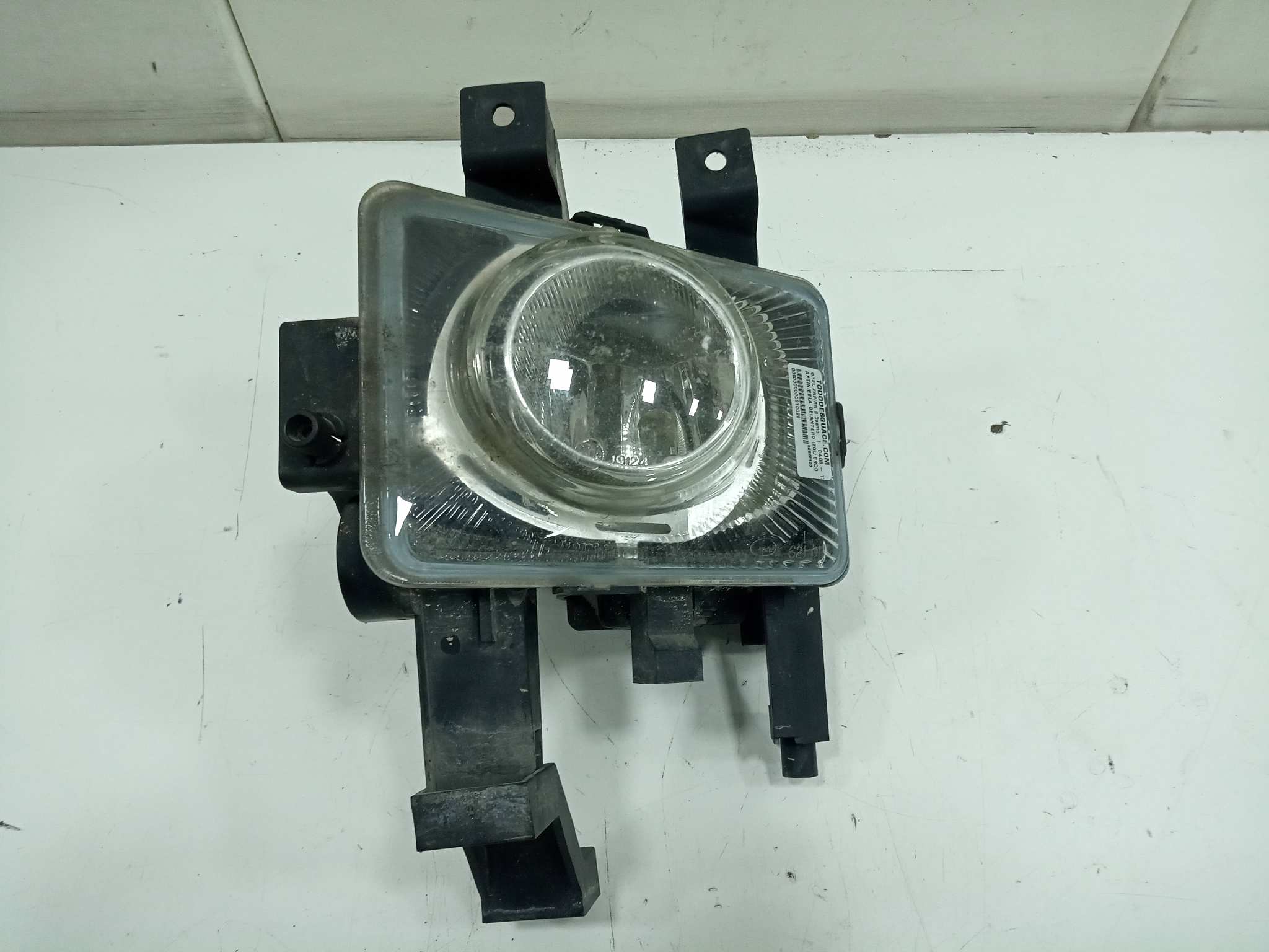  antiniebla delantero izquierdo   opel zafira b cosmo 1.9 16v cdti cat (z 19 dth / lrd)
