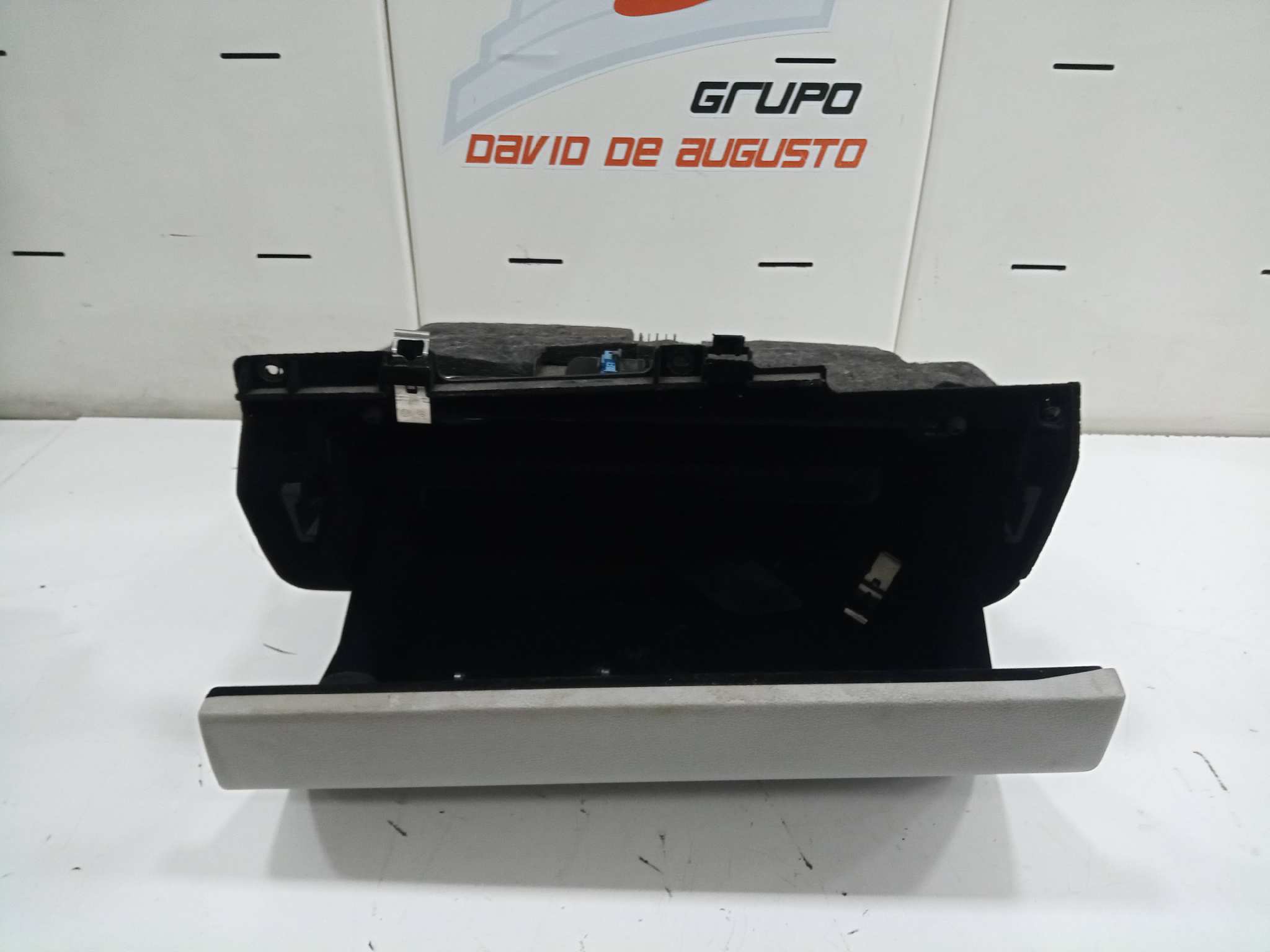  guantera   mercedes clase e (w212) lim. 220 cdi blueefficiency (212.002) 2.1 cdi cat
