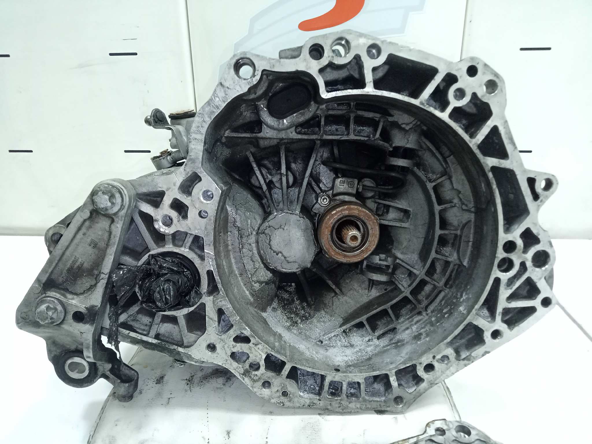  caja cambios   opel corsa d 111 years 1.3 16v cdti