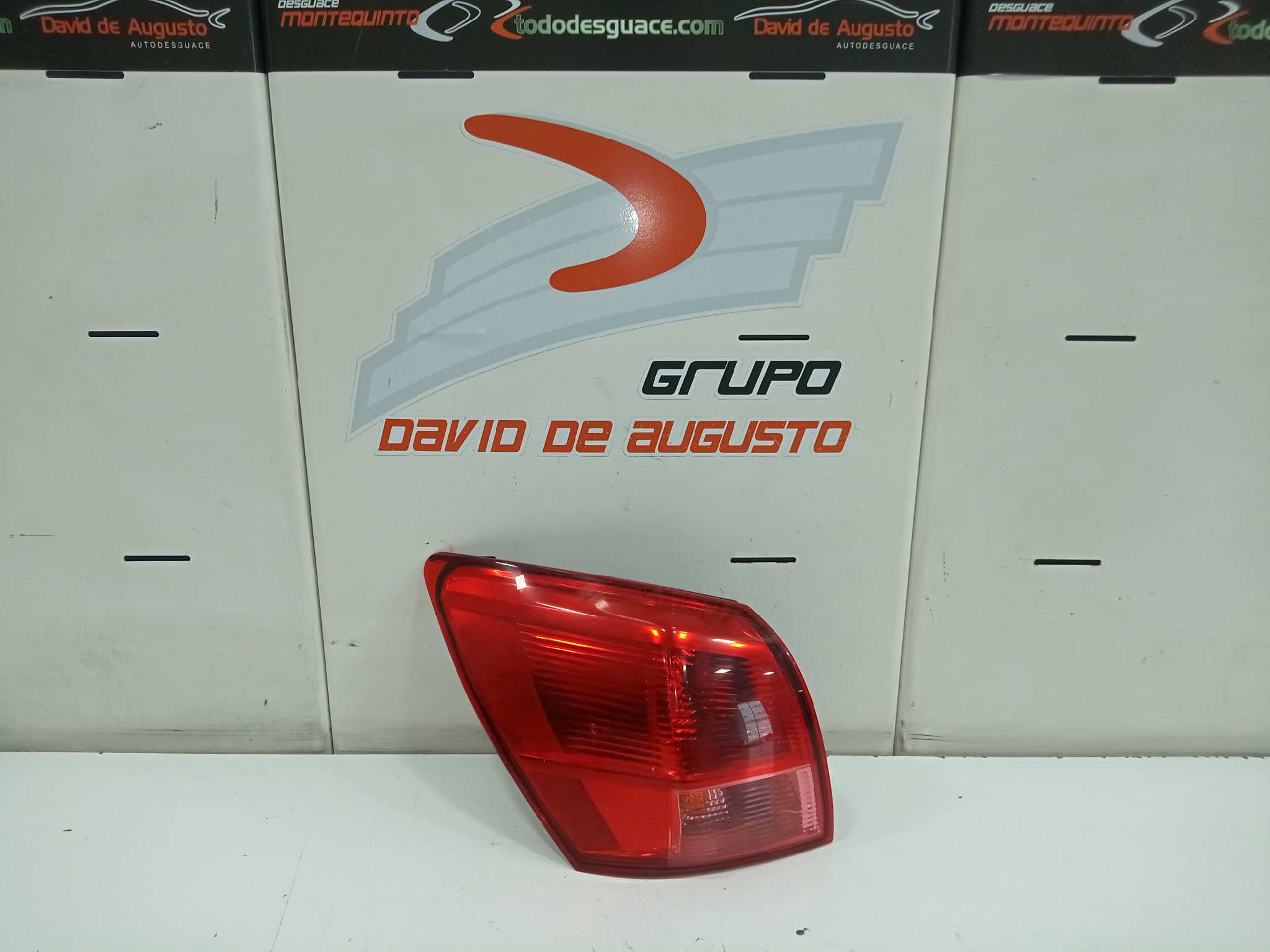  piloto trasero izquierdo   nissan qashqai+2 (jj10) acenta 1.5 dci turbodiesel cat