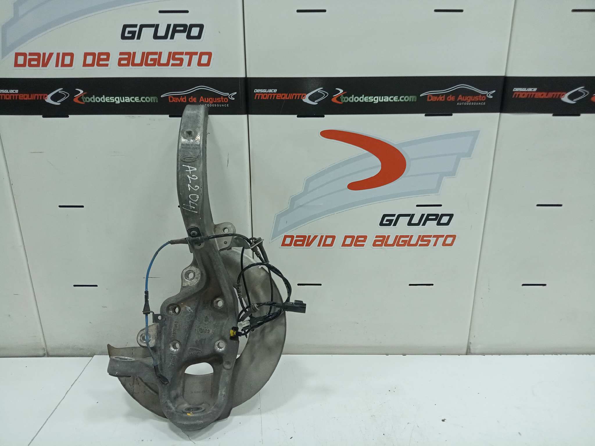  mangueta delantera izquierda   jaguar xf portfolio 2.0 diesel cat