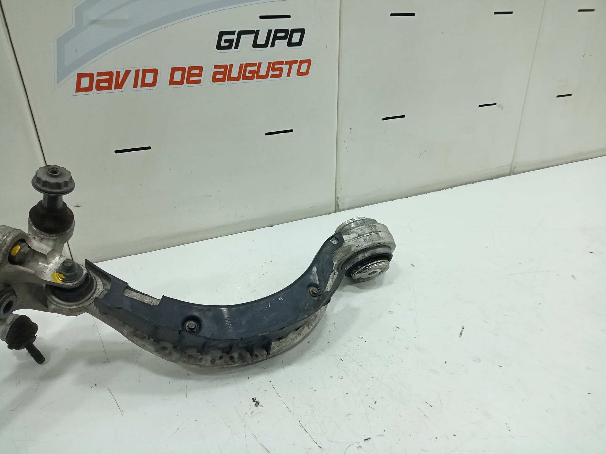  brazo suspension inferior delantero izquierdo   jaguar xf portfolio 2.0 diesel cat
