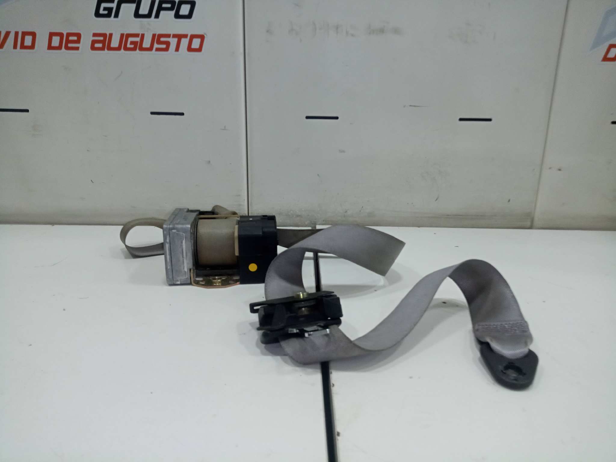  cinturon seguridad delantero derecho   kia sephia ll basico 1.6 cat