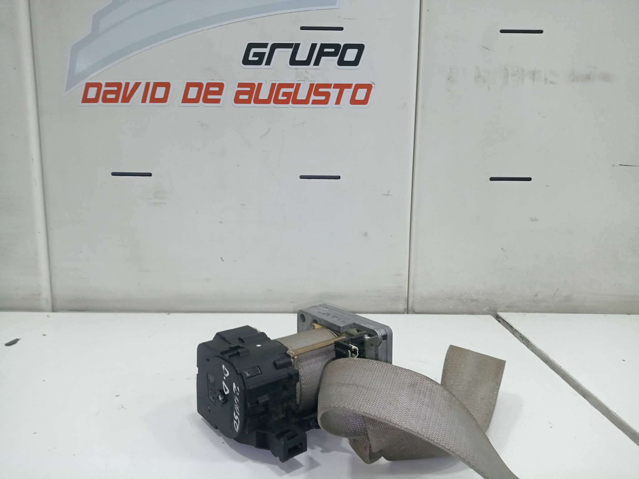  cinturon seguridad delantero derecho   kia sephia ll basico 1.6 cat
