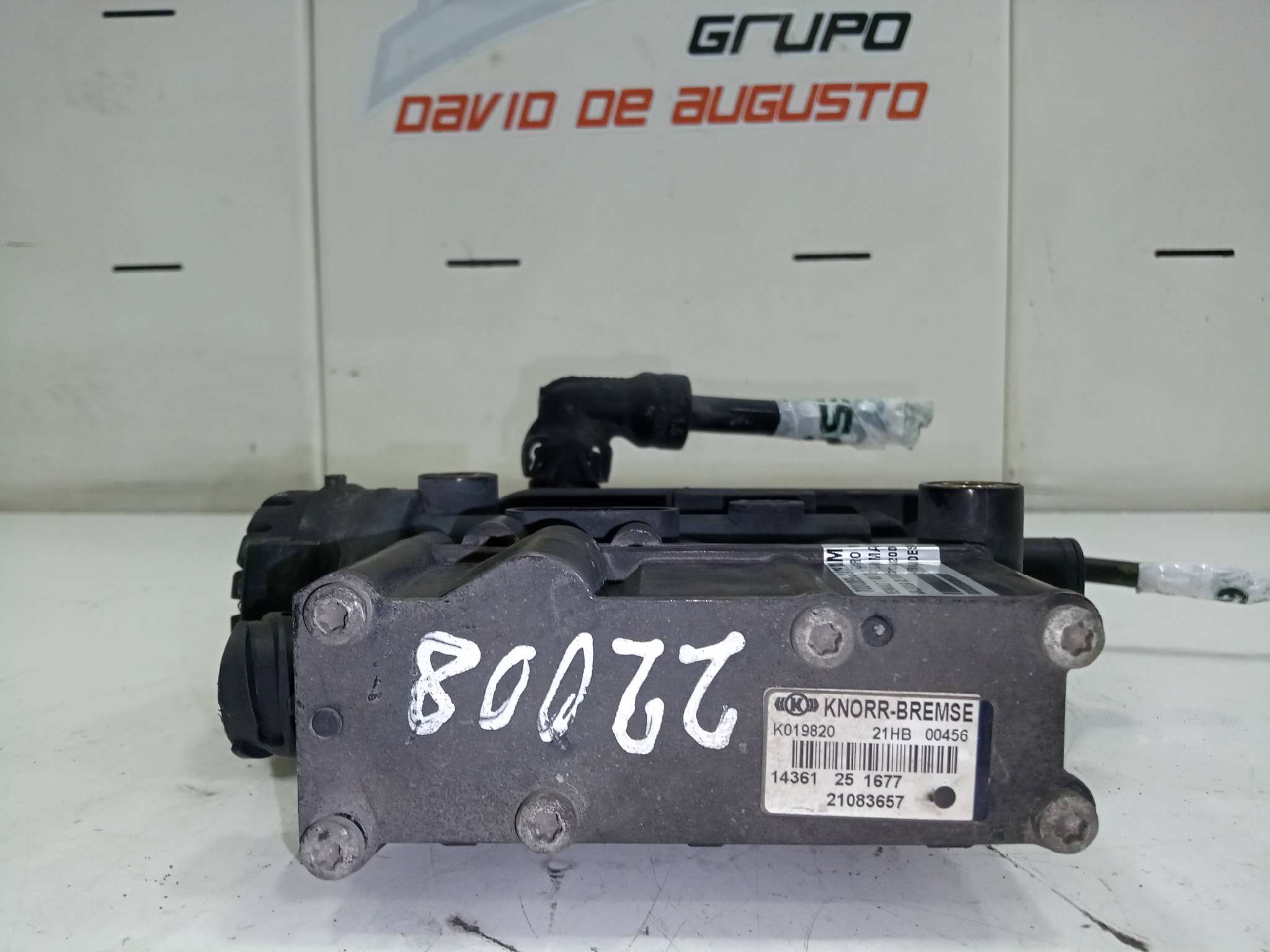  valvula de suspension neumatica   renault t 460 dti 11 460 euro vi 10837