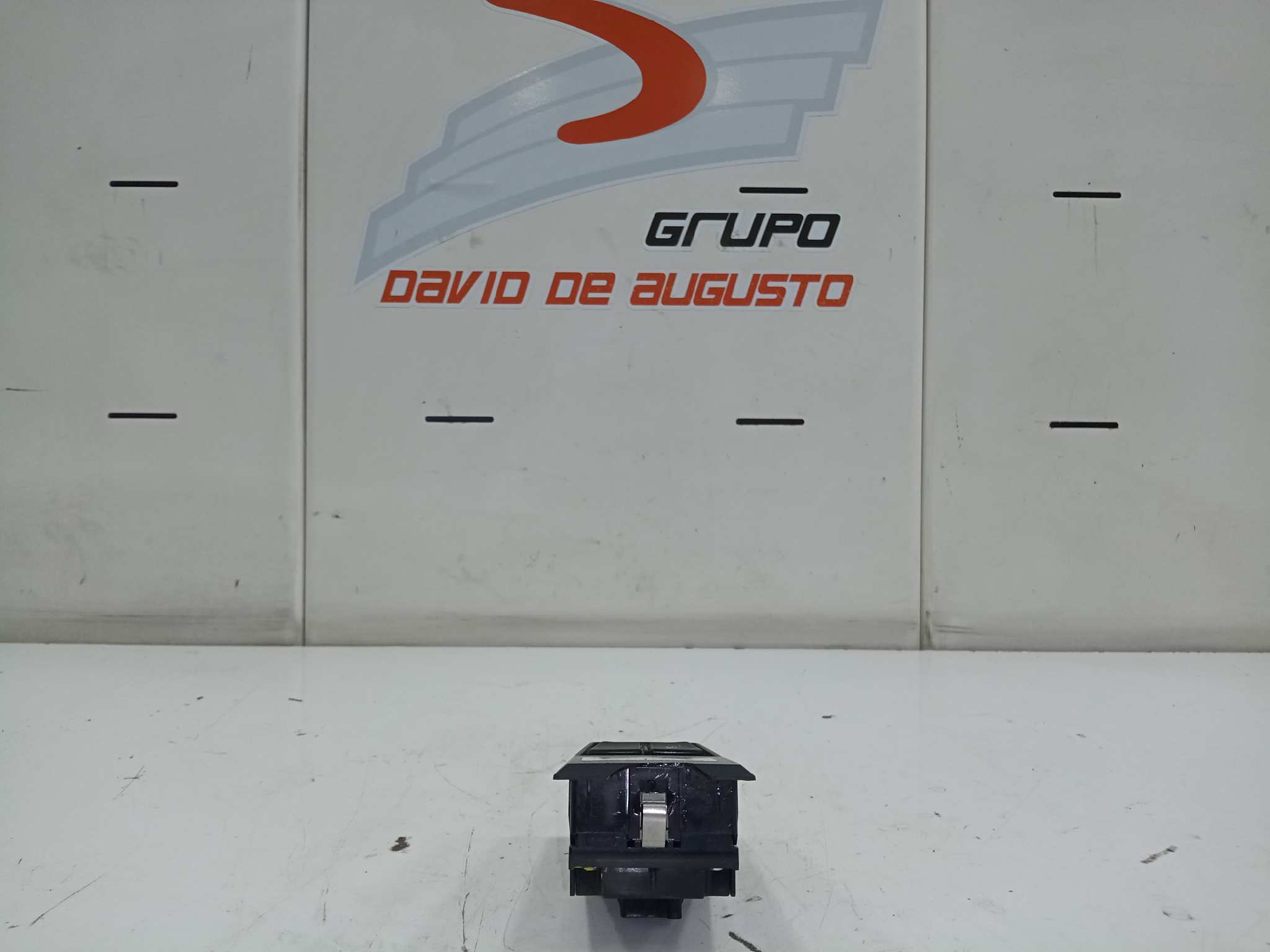  mando elevalunas delantero derecho   renault t 460 dti 11 460 euro vi 10837
