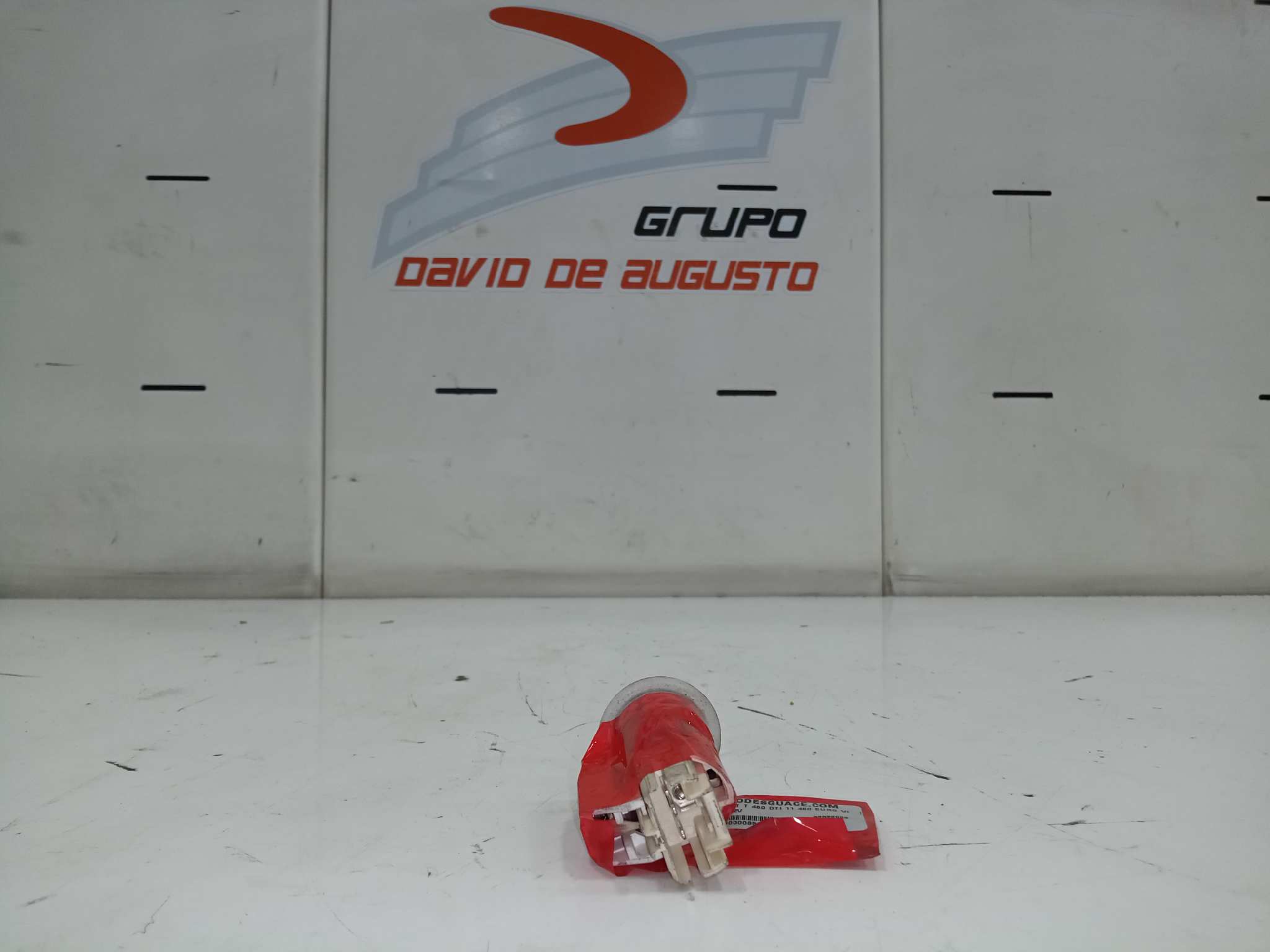  toma 12v / 24v   renault t 460 dti 11 460 euro vi 10837