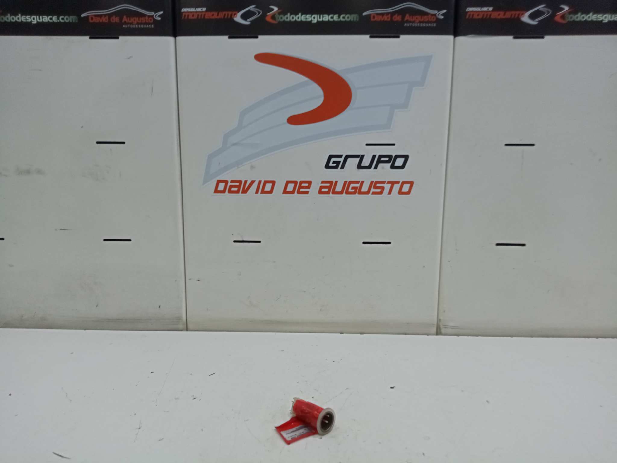  toma 12v / 24v   renault t 460 dti 11 460 euro vi 10837