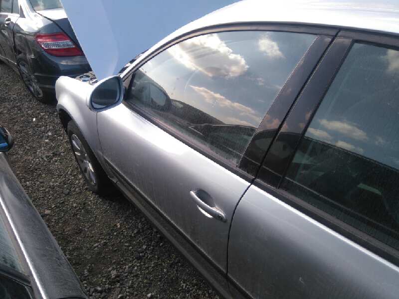  cerradura puerta delantera izquierda   volkswagen passat berlina (3b3) advance 1.6
