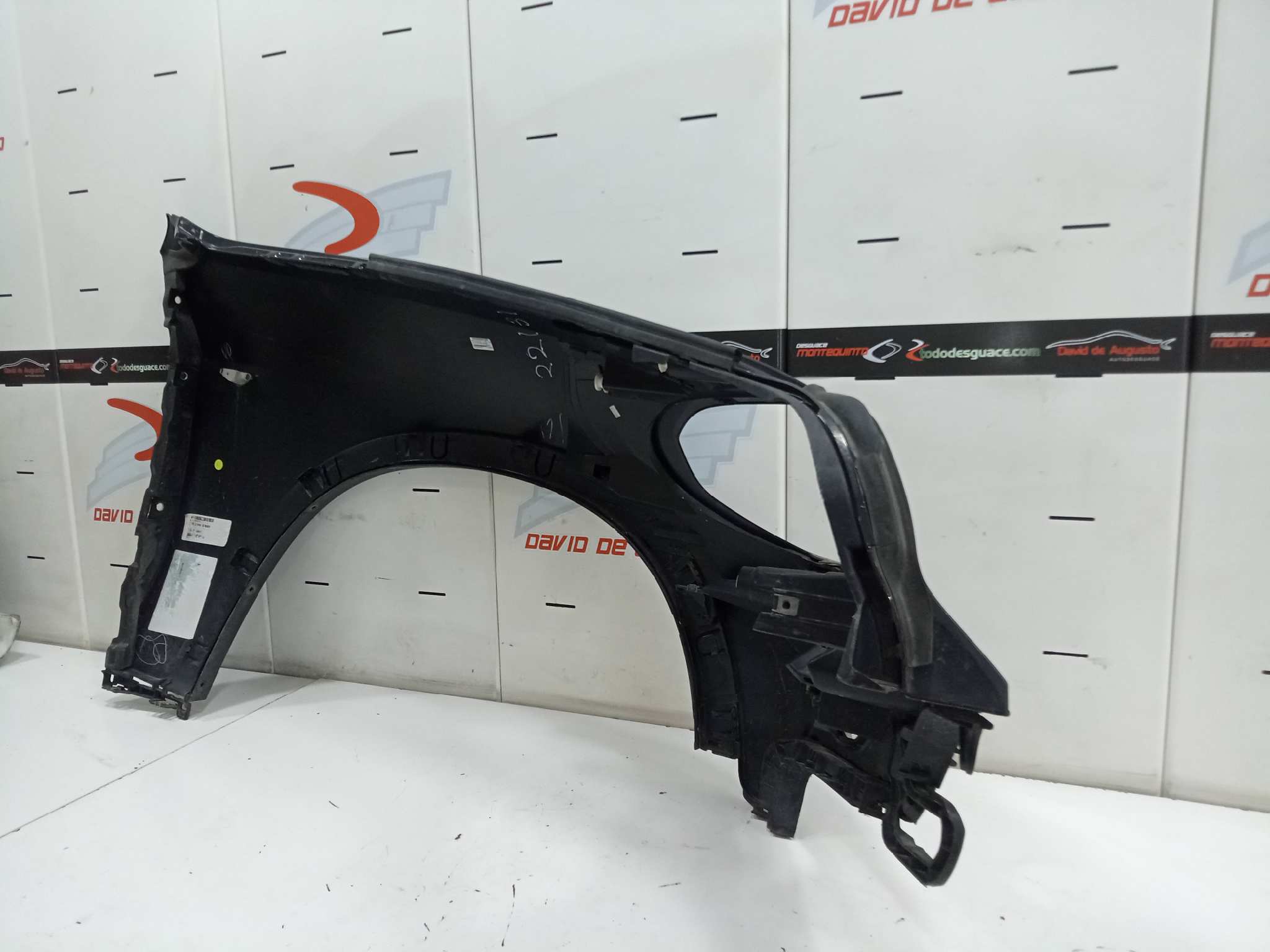  aleta delantera izquierda   bmw x5 (e70) 3.0d 3.0 turbodiesel cat