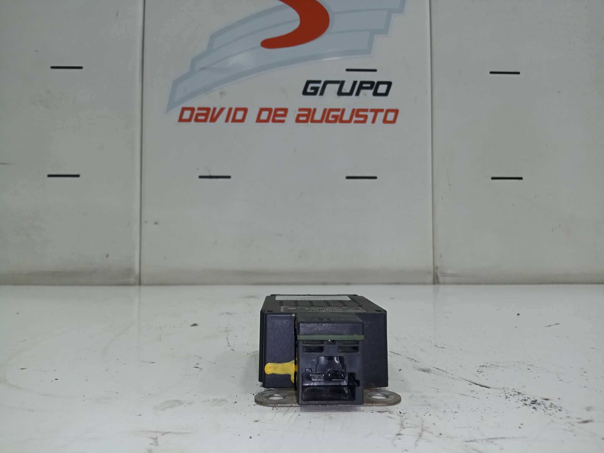  amplificador de antena   volkswagen golf v berlina (1k1) highline 1.9 tdi