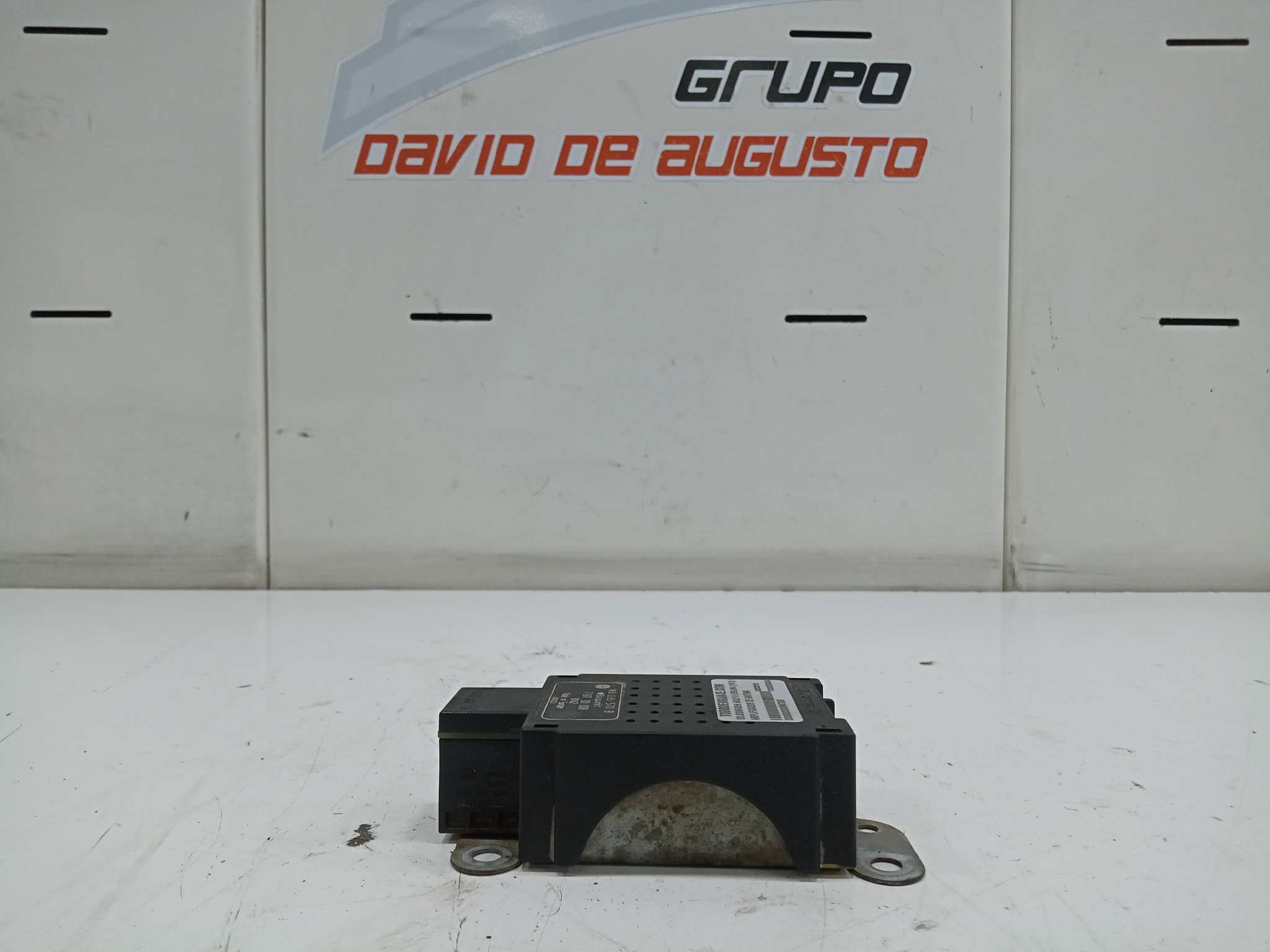  amplificador de antena   volkswagen golf v berlina (1k1) highline 1.9 tdi