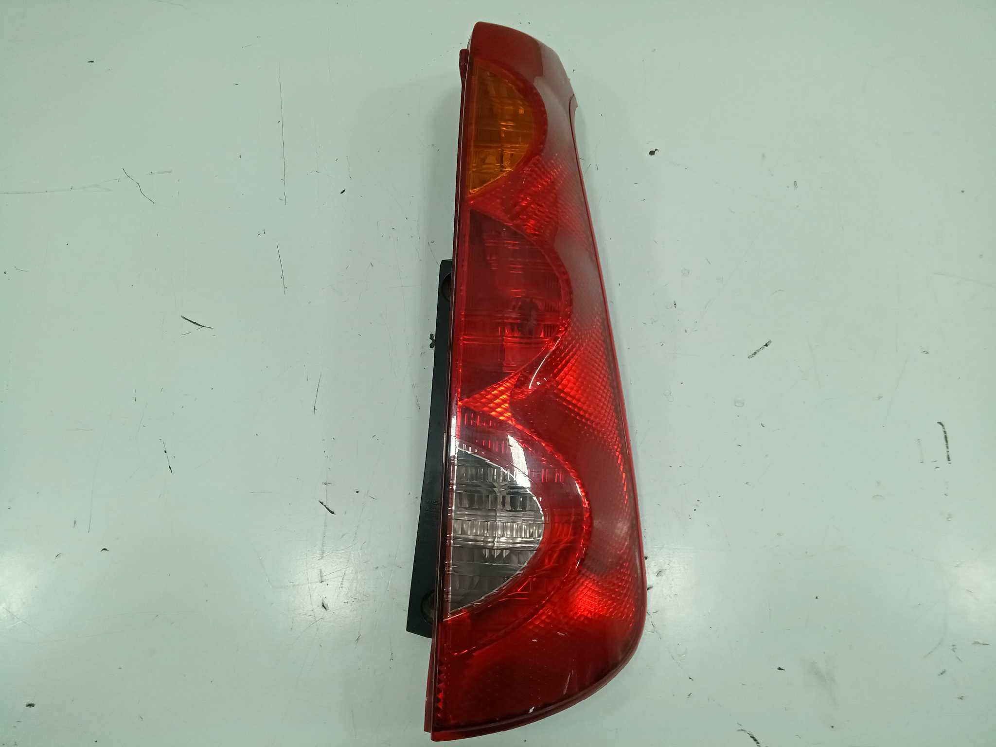  piloto trasero derecho   nissan note (e11e) 