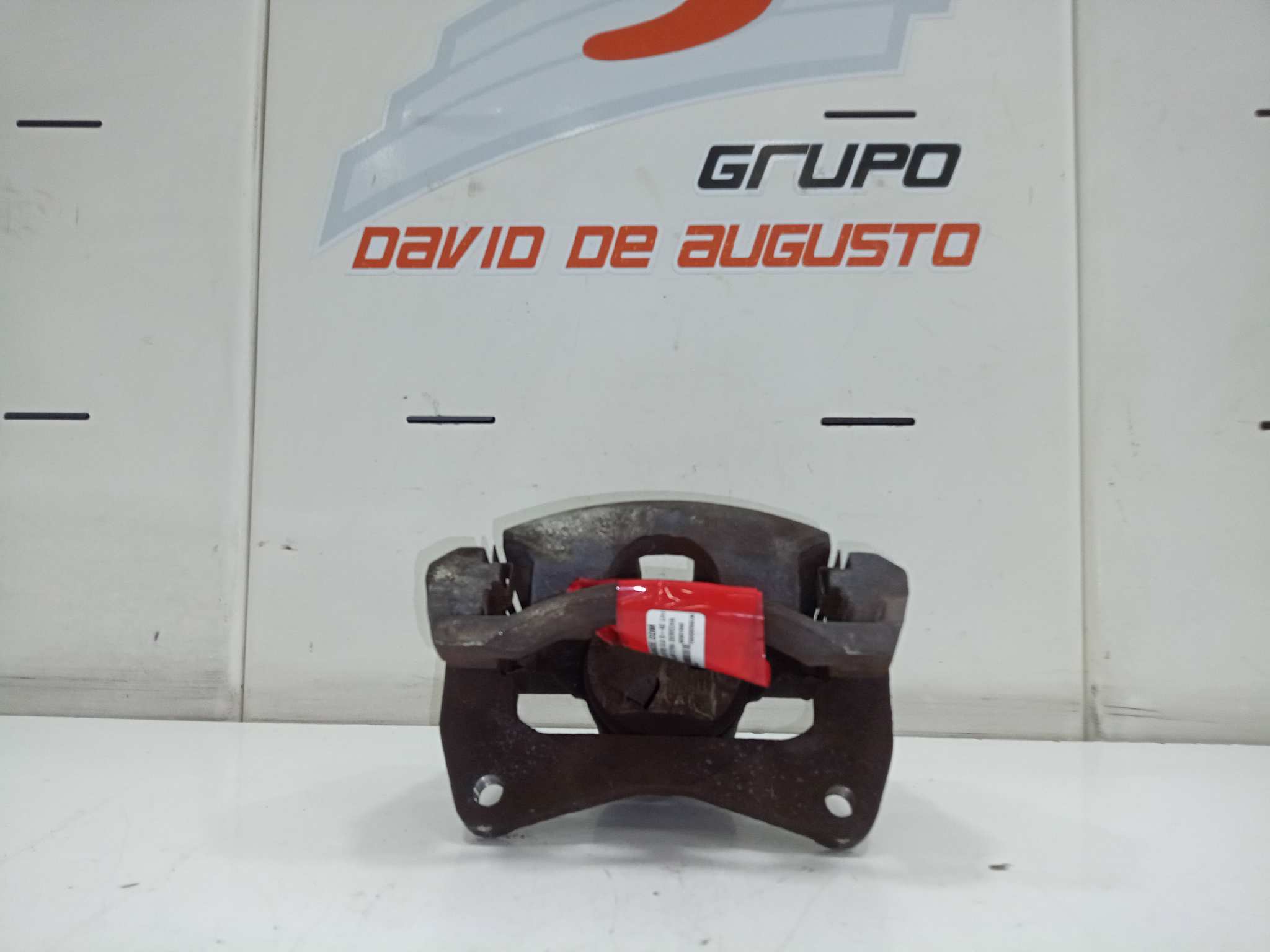  pinza freno delantera derecha   toyota corolla (e12) 2.0 d-4d linea luna berlina 2.0 d-cat