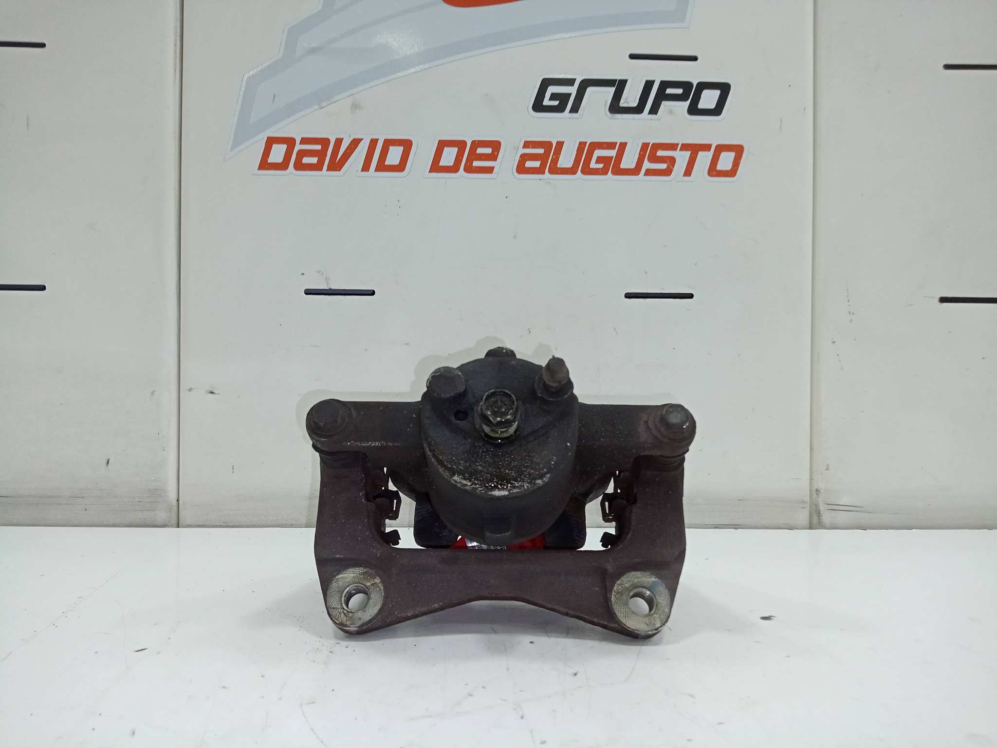  pinza freno delantera derecha   toyota corolla (e12) 2.0 d-4d linea luna berlina 2.0 d-cat