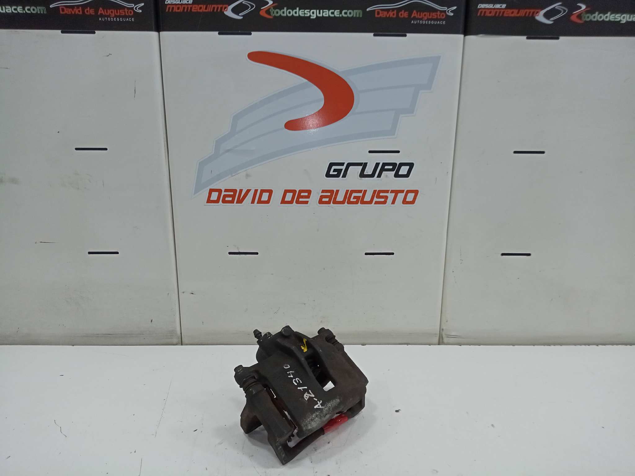  pinza freno delantera derecha   toyota corolla (e12) 2.0 d-4d linea luna berlina 2.0 d-cat